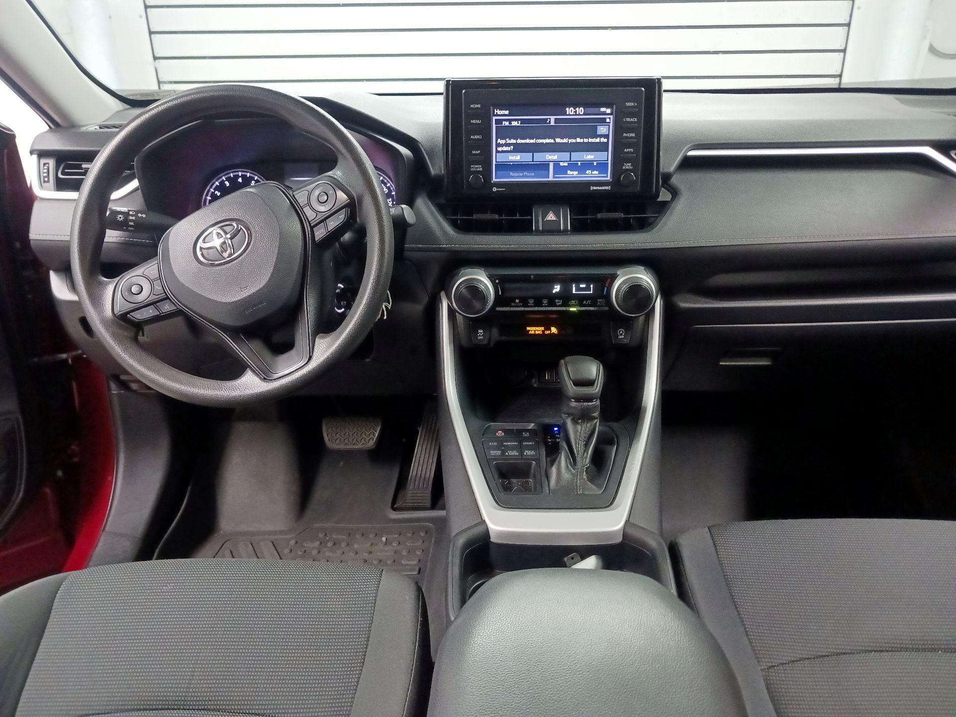 Thumbnail: 2020 Toyota RAV4 - 8