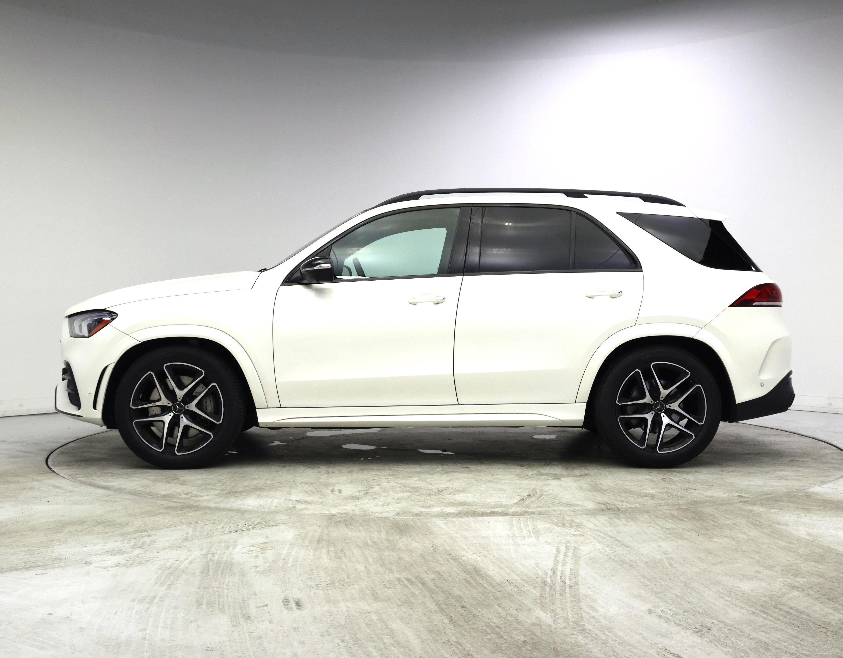 Thumbnail: 2023 Mercedes-Benz GLE - 3