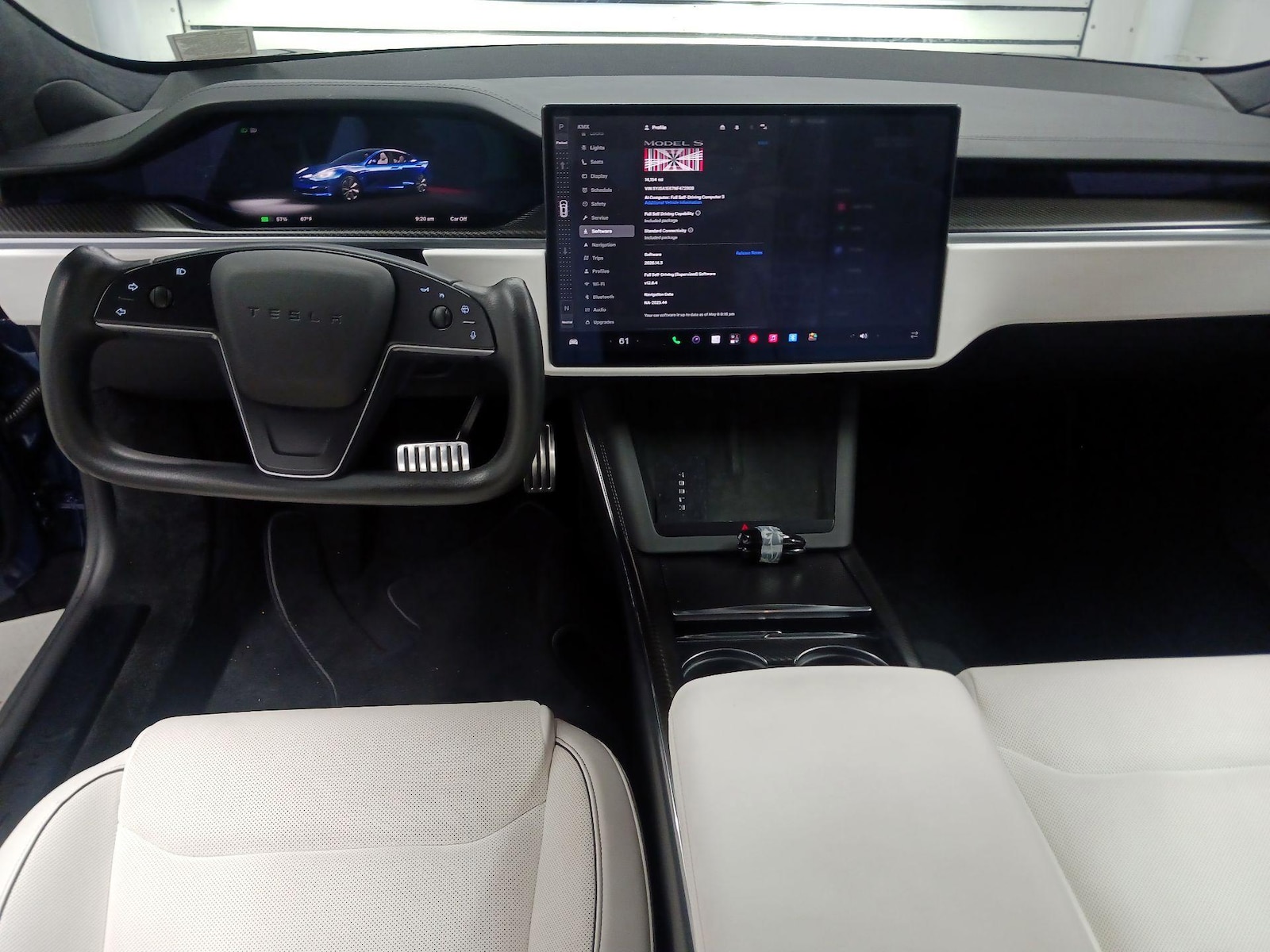 2022 Tesla Model S Plaid - Photo 10