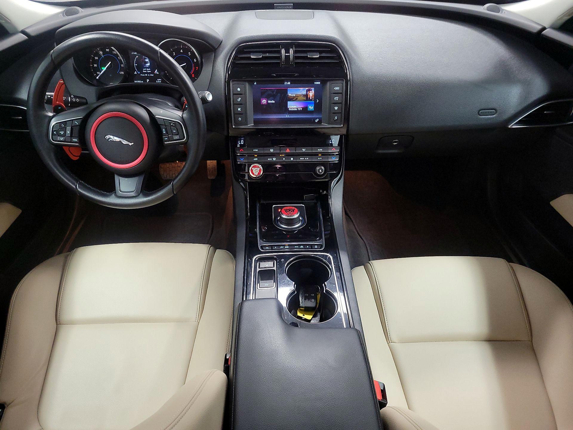 Thumbnail: 2017 Jaguar XE - 9