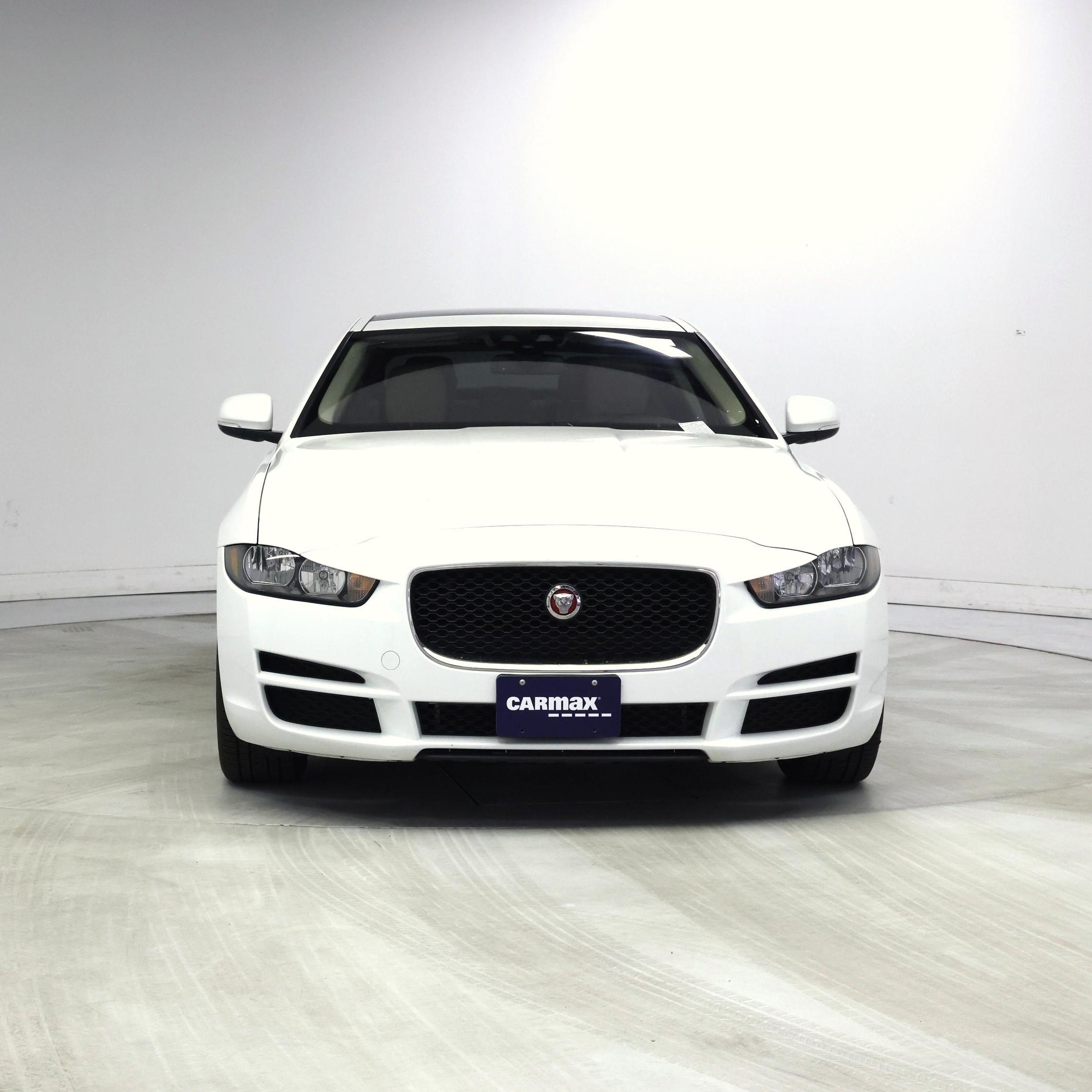Thumbnail: 2017 Jaguar XE - 5
