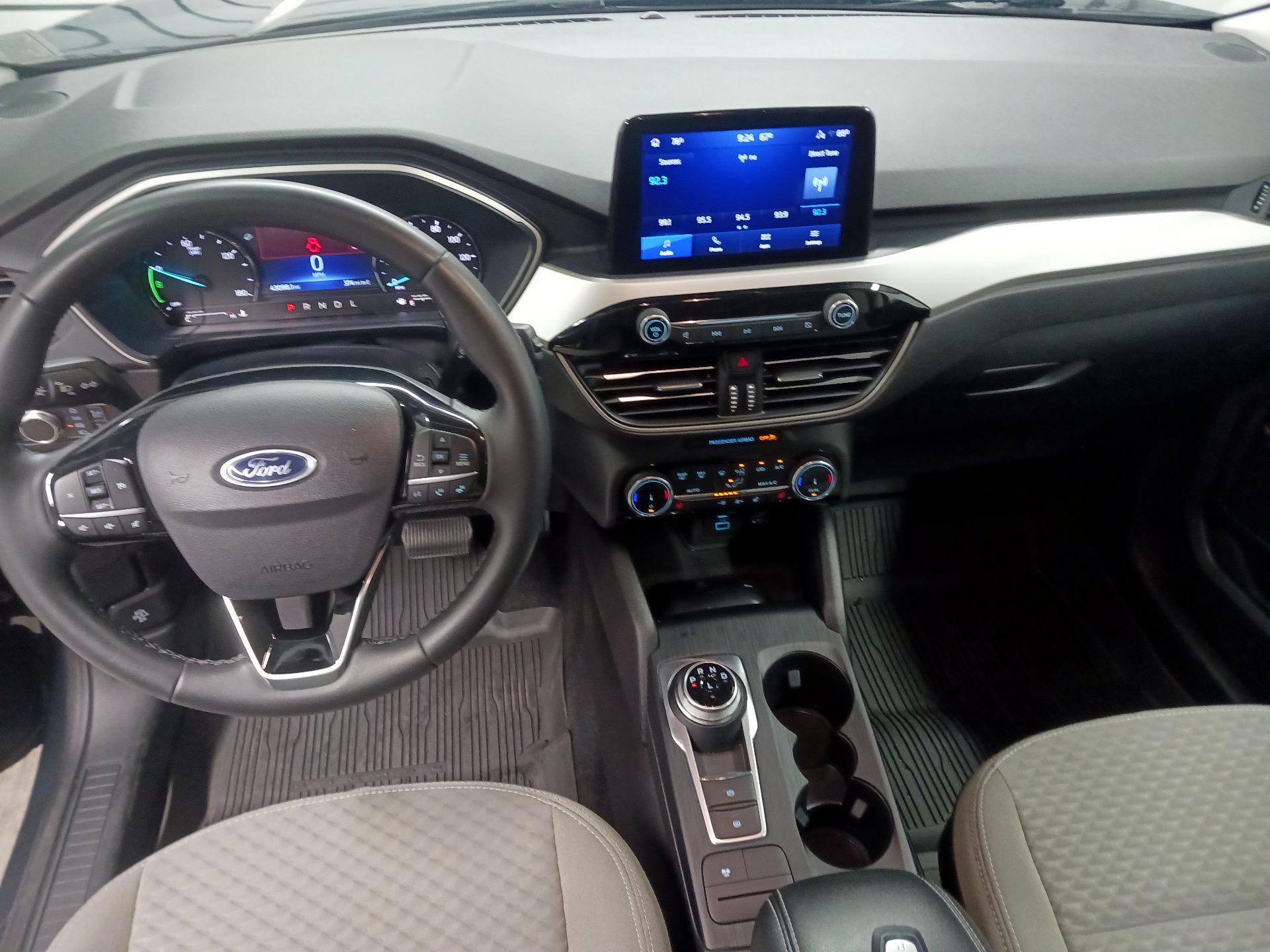 Thumbnail: 2022 Ford Escape - 9