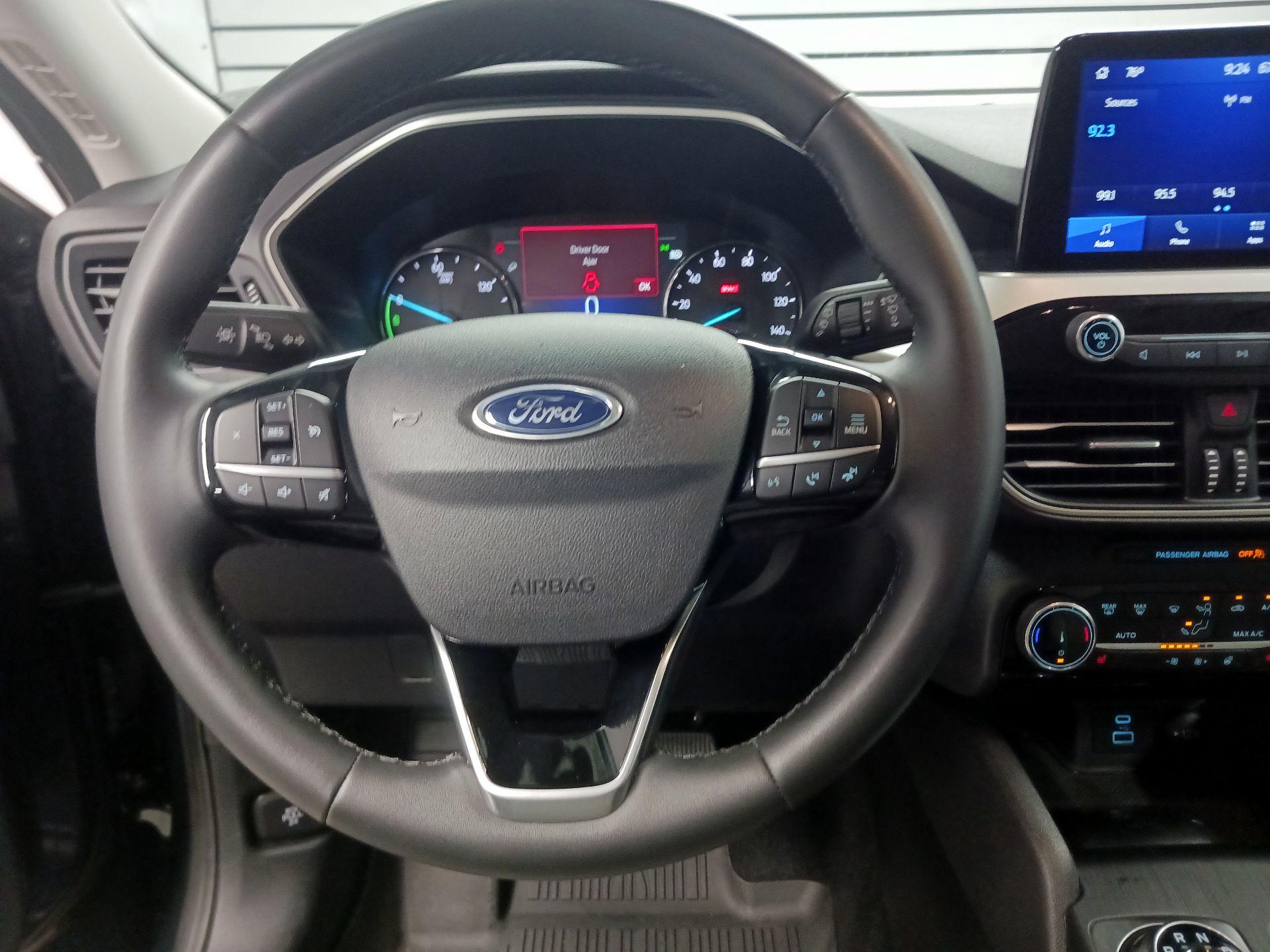 Thumbnail: 2022 Ford Escape - 10