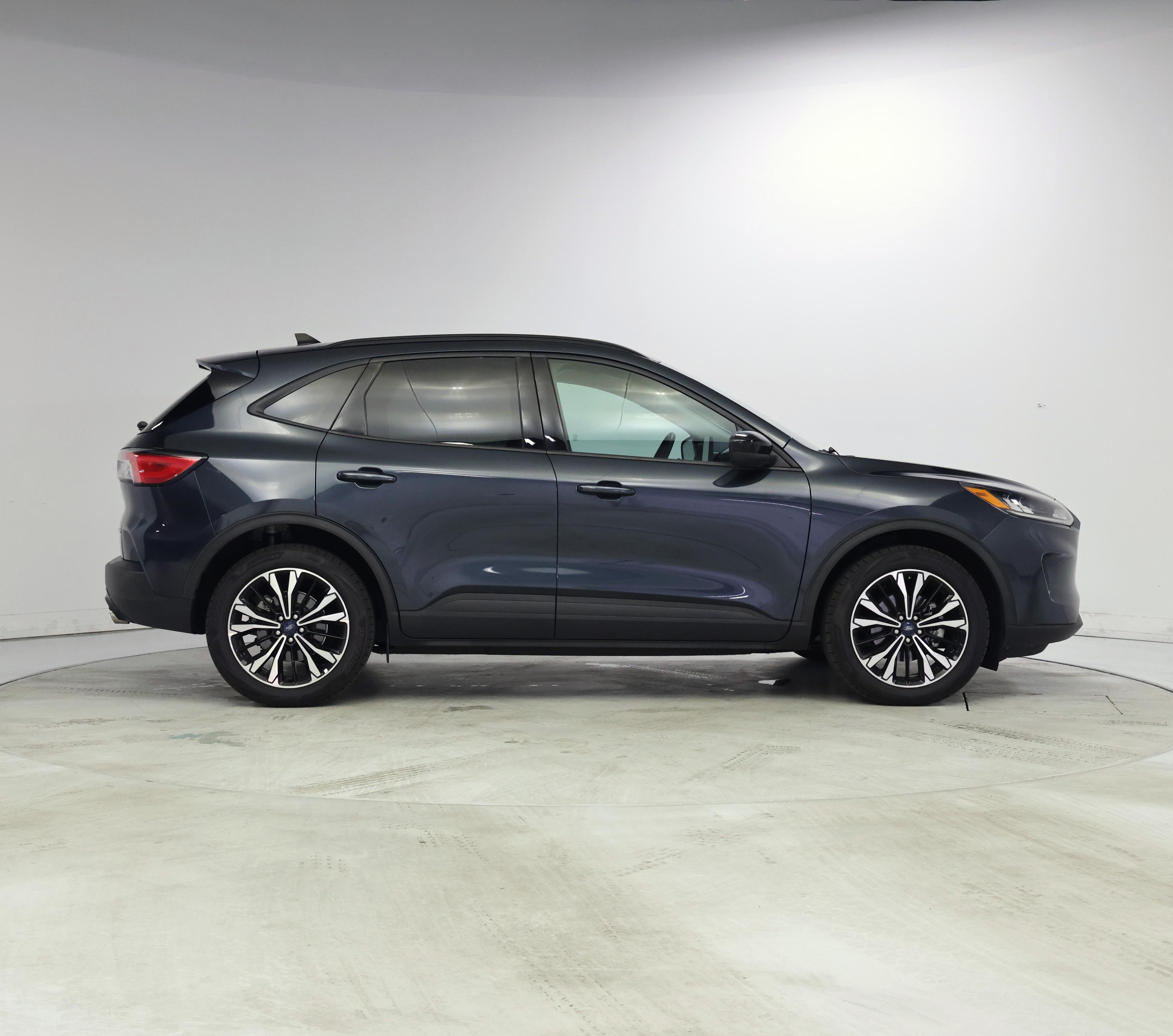 Thumbnail: 2022 Ford Escape - 7
