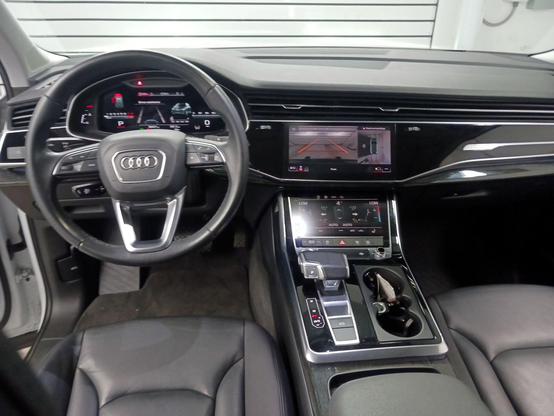 Thumbnail: 2022 Audi Q7 - 9