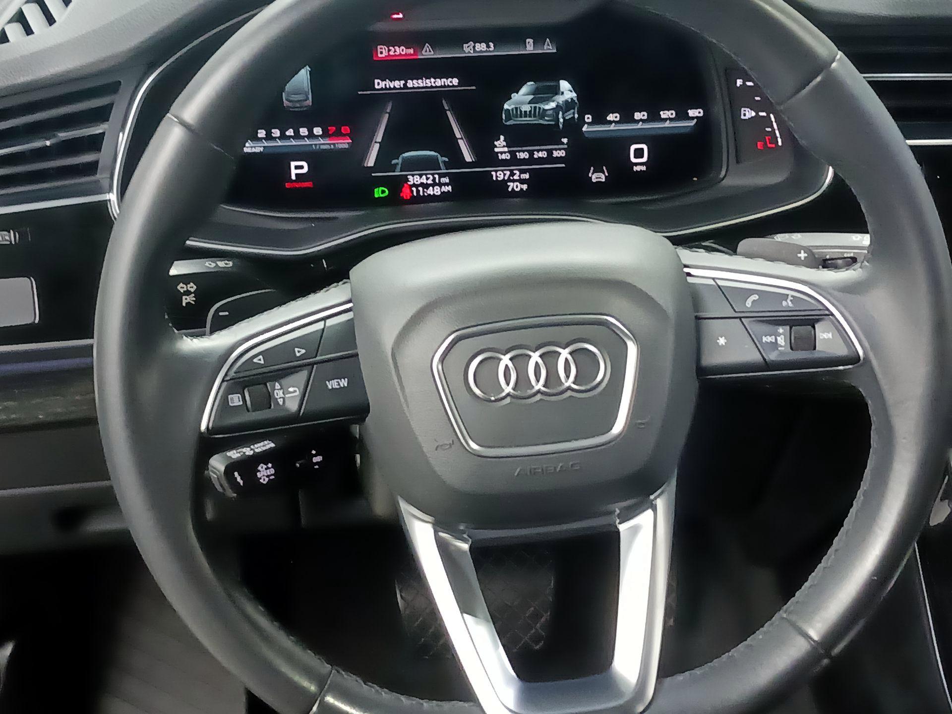 Thumbnail: 2022 Audi Q7 - 10