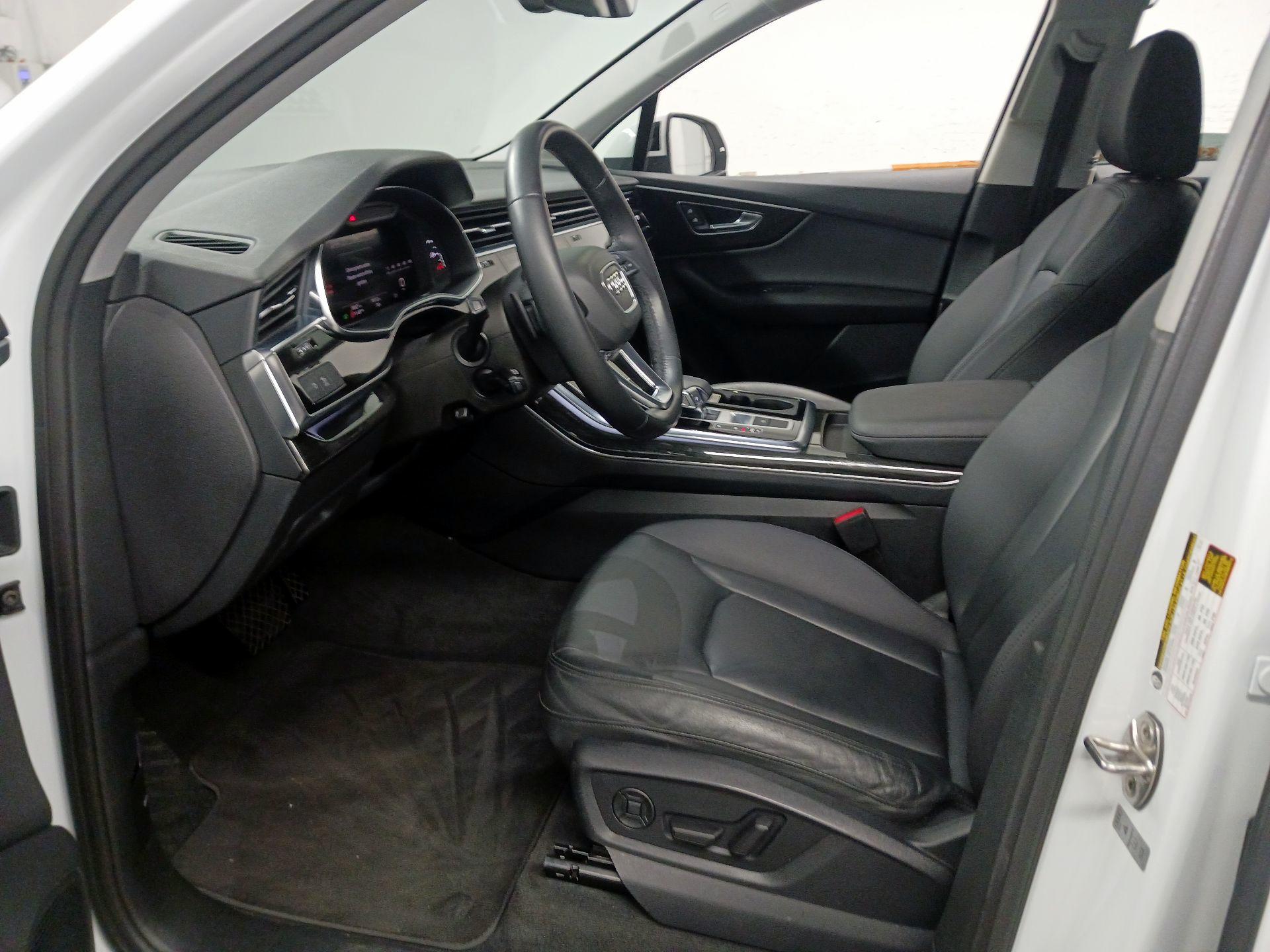 Thumbnail: 2022 Audi Q7 - 11