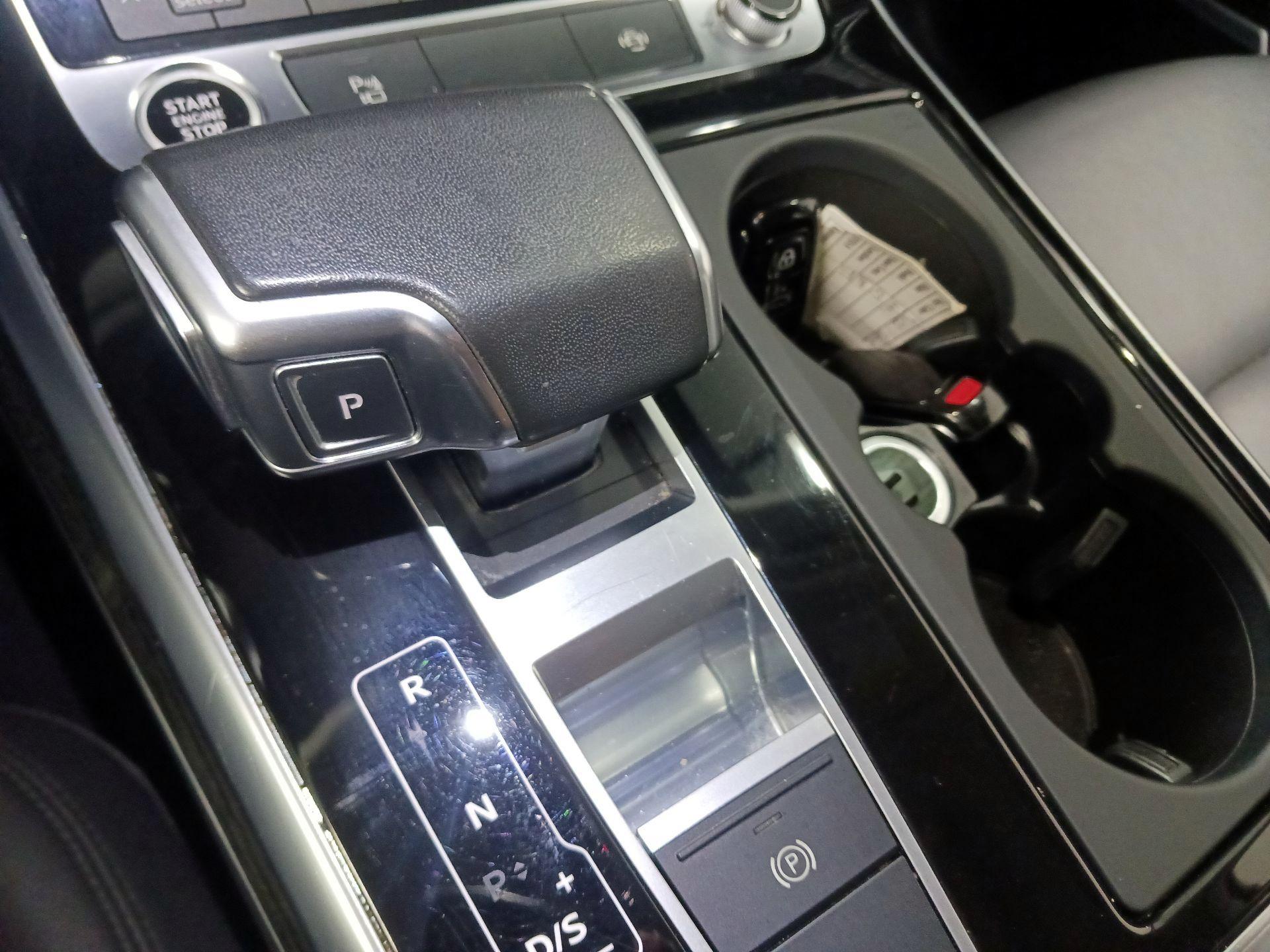 Thumbnail: 2022 Audi Q7 - 16