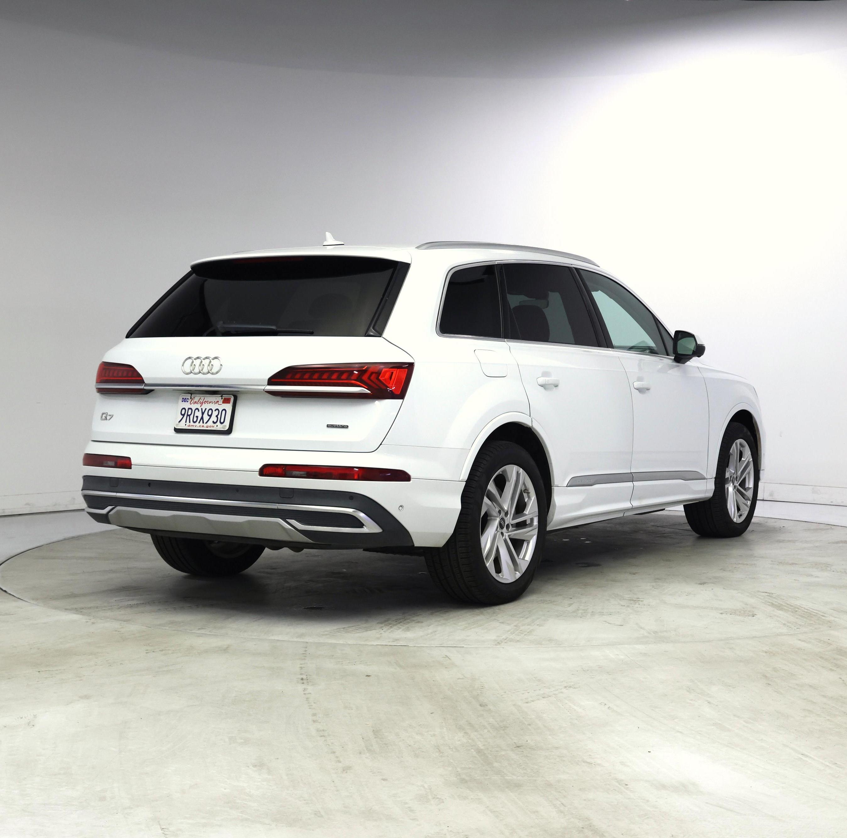 Thumbnail: 2022 Audi Q7 - 8