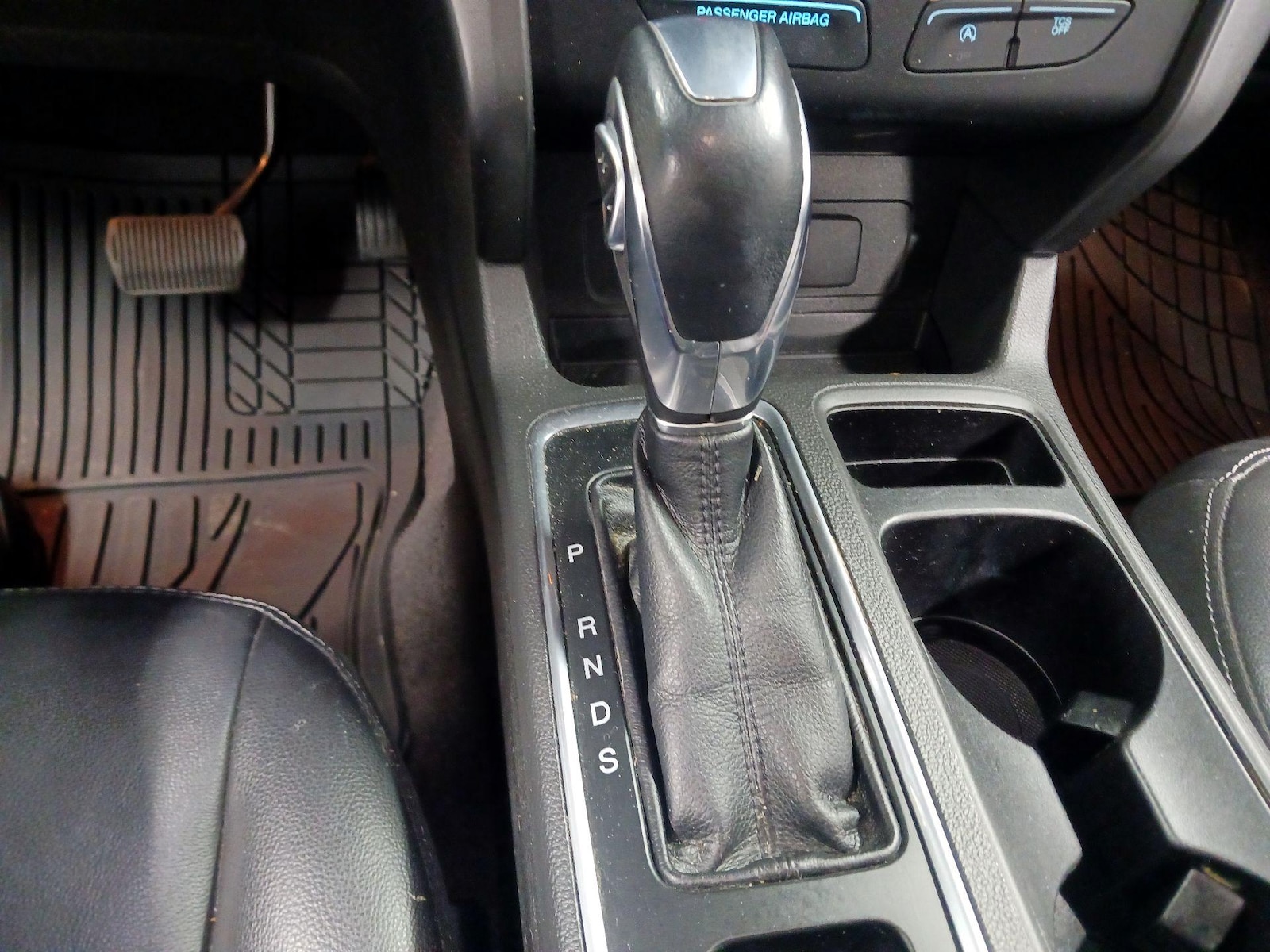 2018 Ford Escape SEL - Photo 17