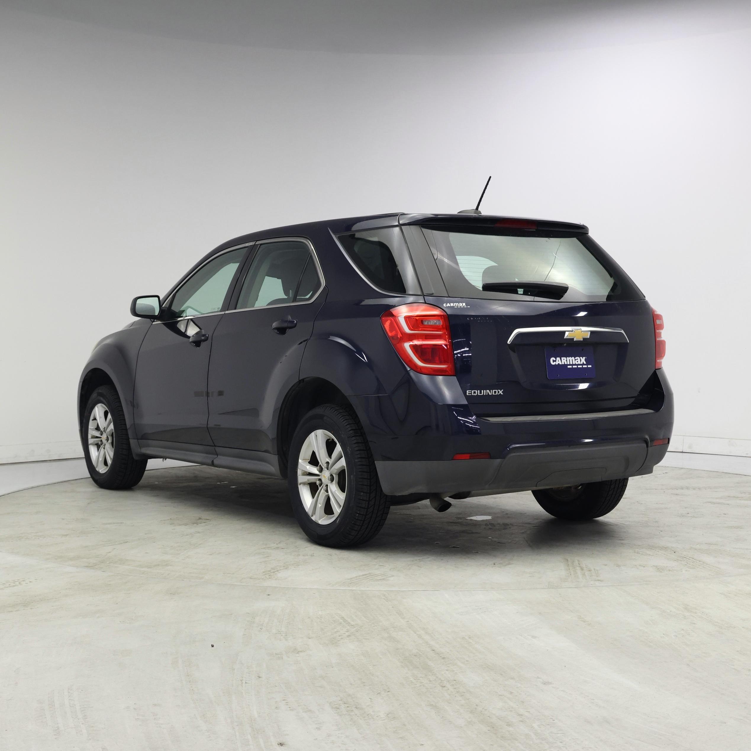 Thumbnail: 2017 Chevrolet Equinox - 2
