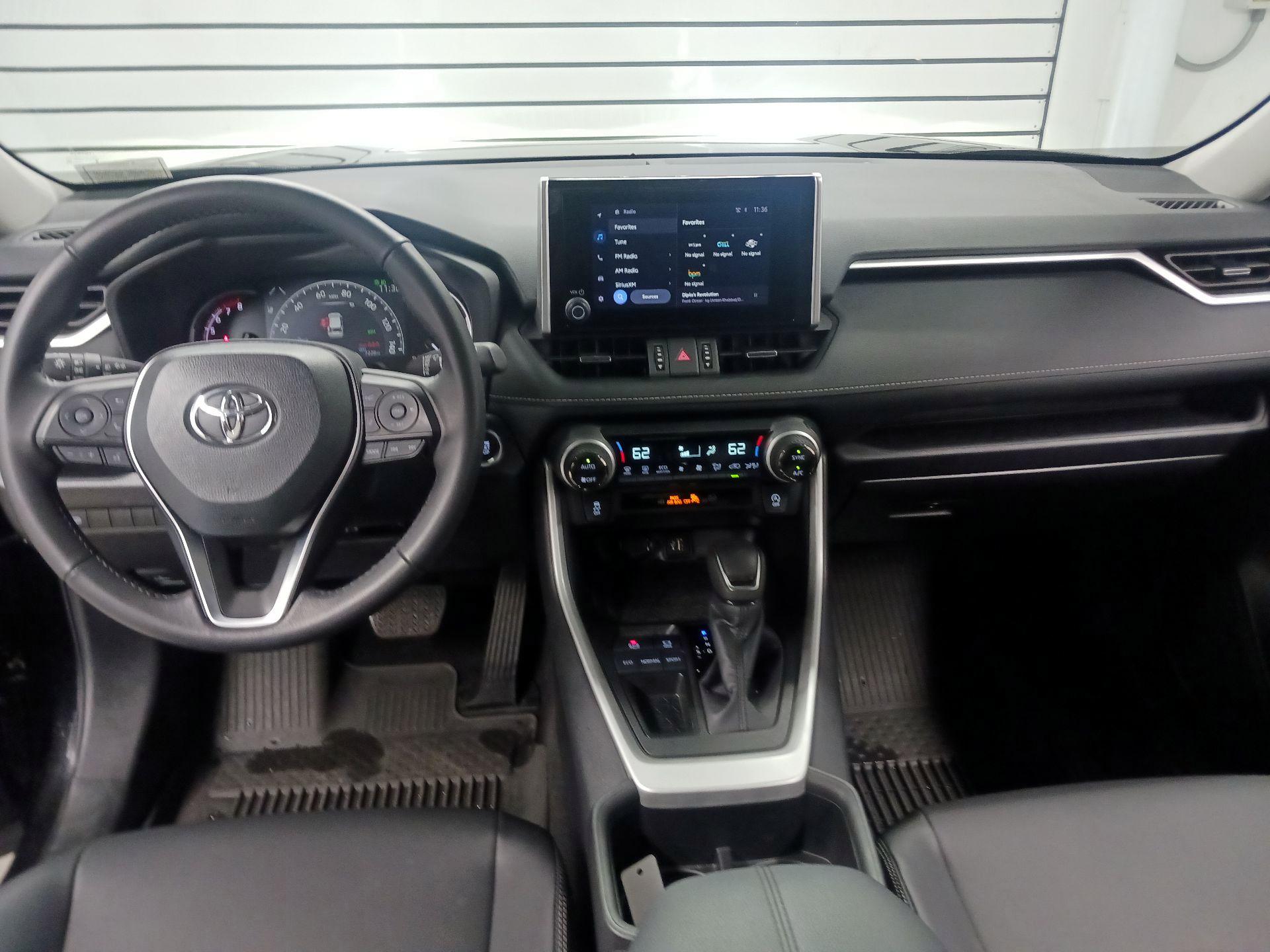 Thumbnail: 2024 Toyota RAV4 - 9
