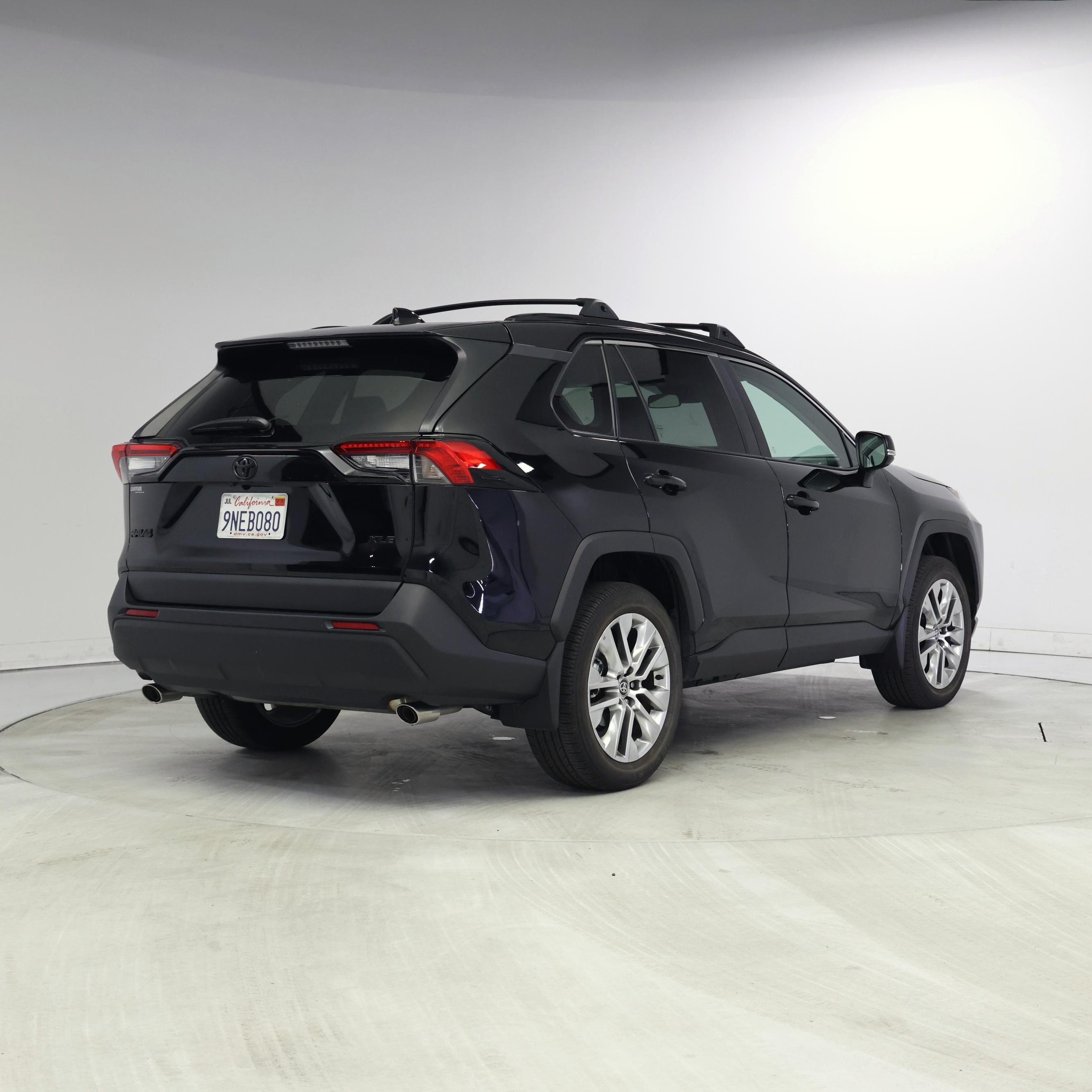 Thumbnail: 2024 Toyota RAV4 - 8