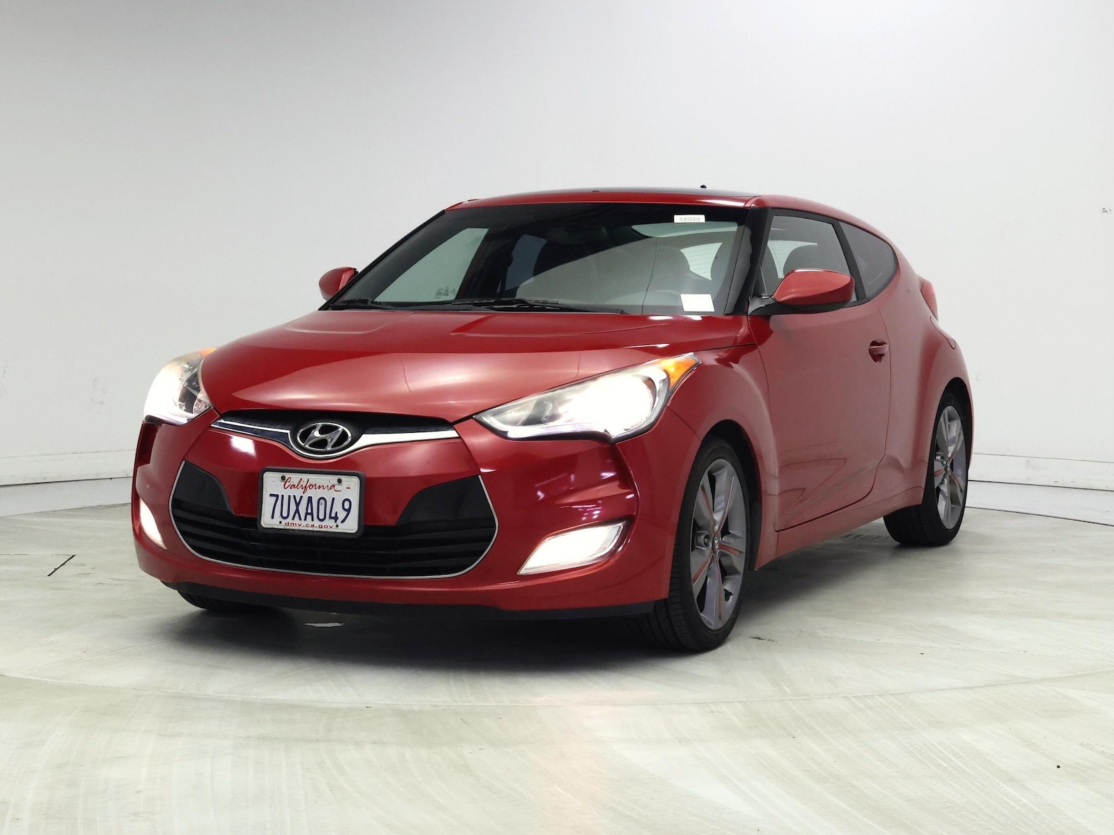 2016 Hyundai Veloster Base - Photo 5