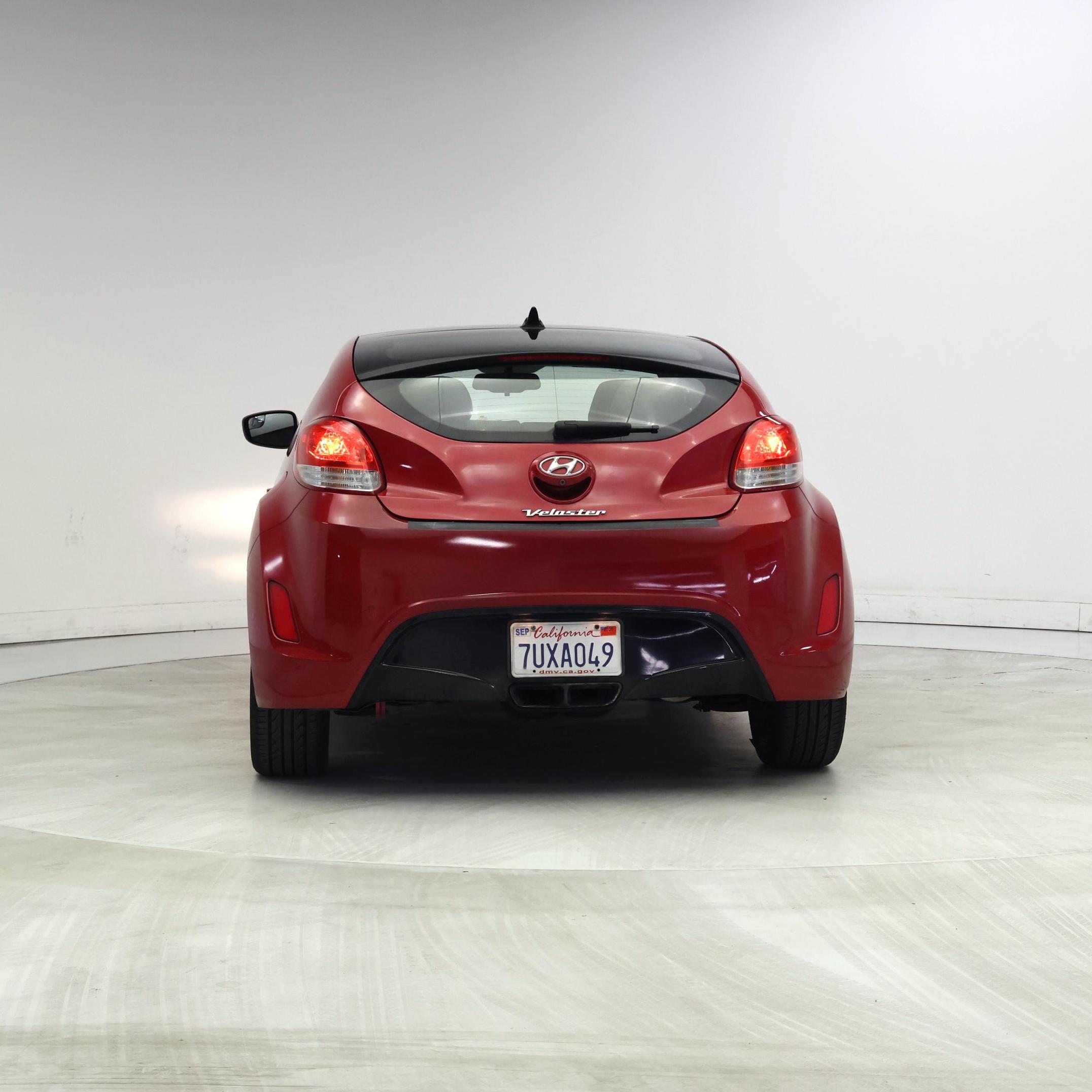Thumbnail: 2016 Hyundai Veloster - 6