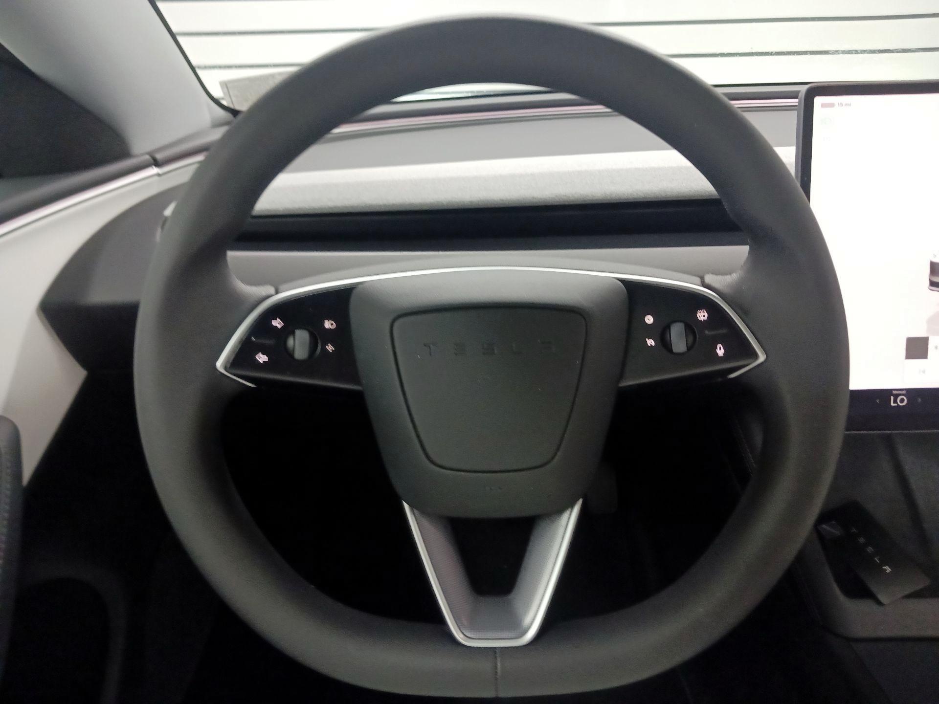 Thumbnail: 2024 Tesla Model 3 - 10