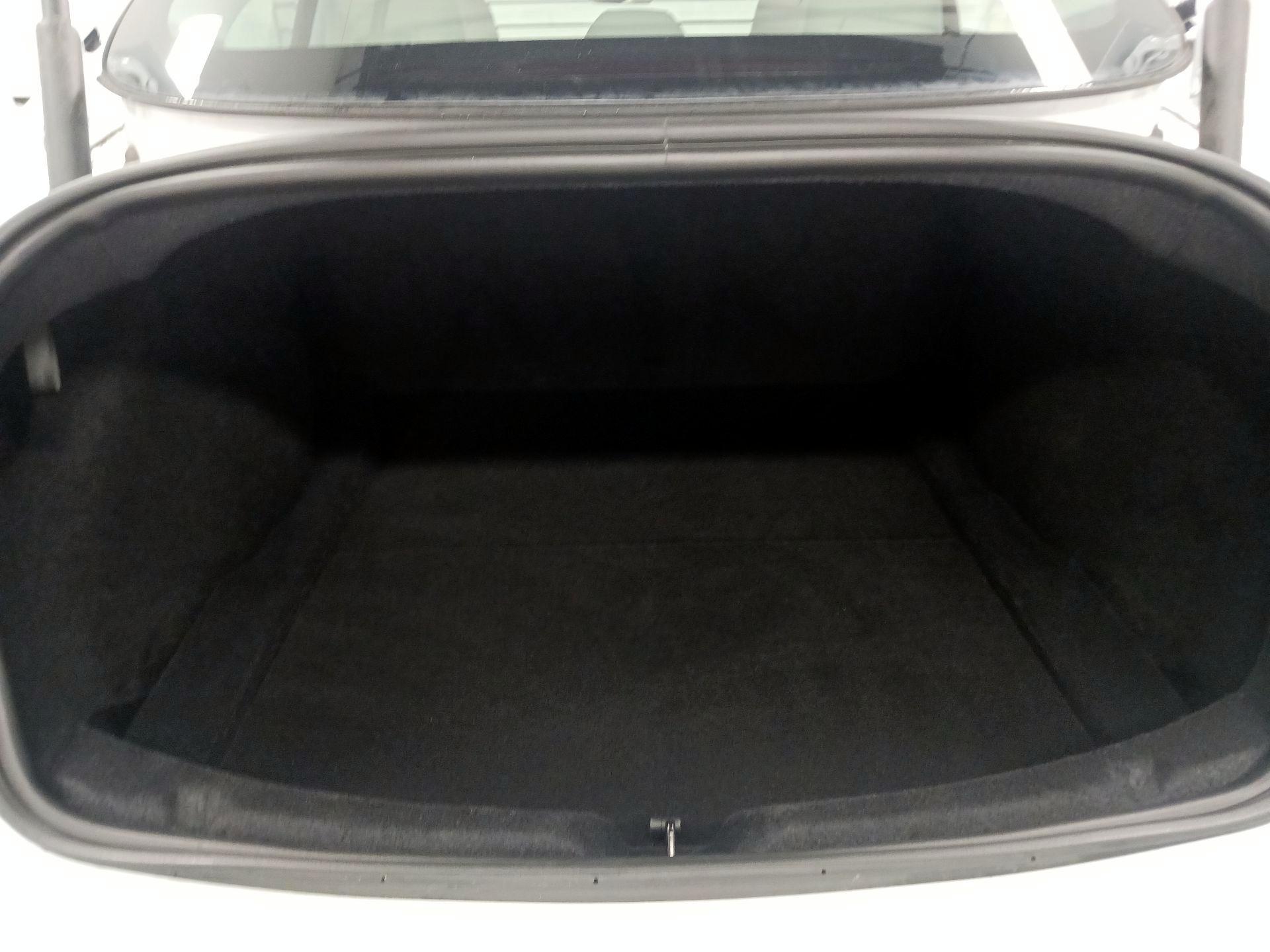 Thumbnail: 2024 Tesla Model 3 - 16