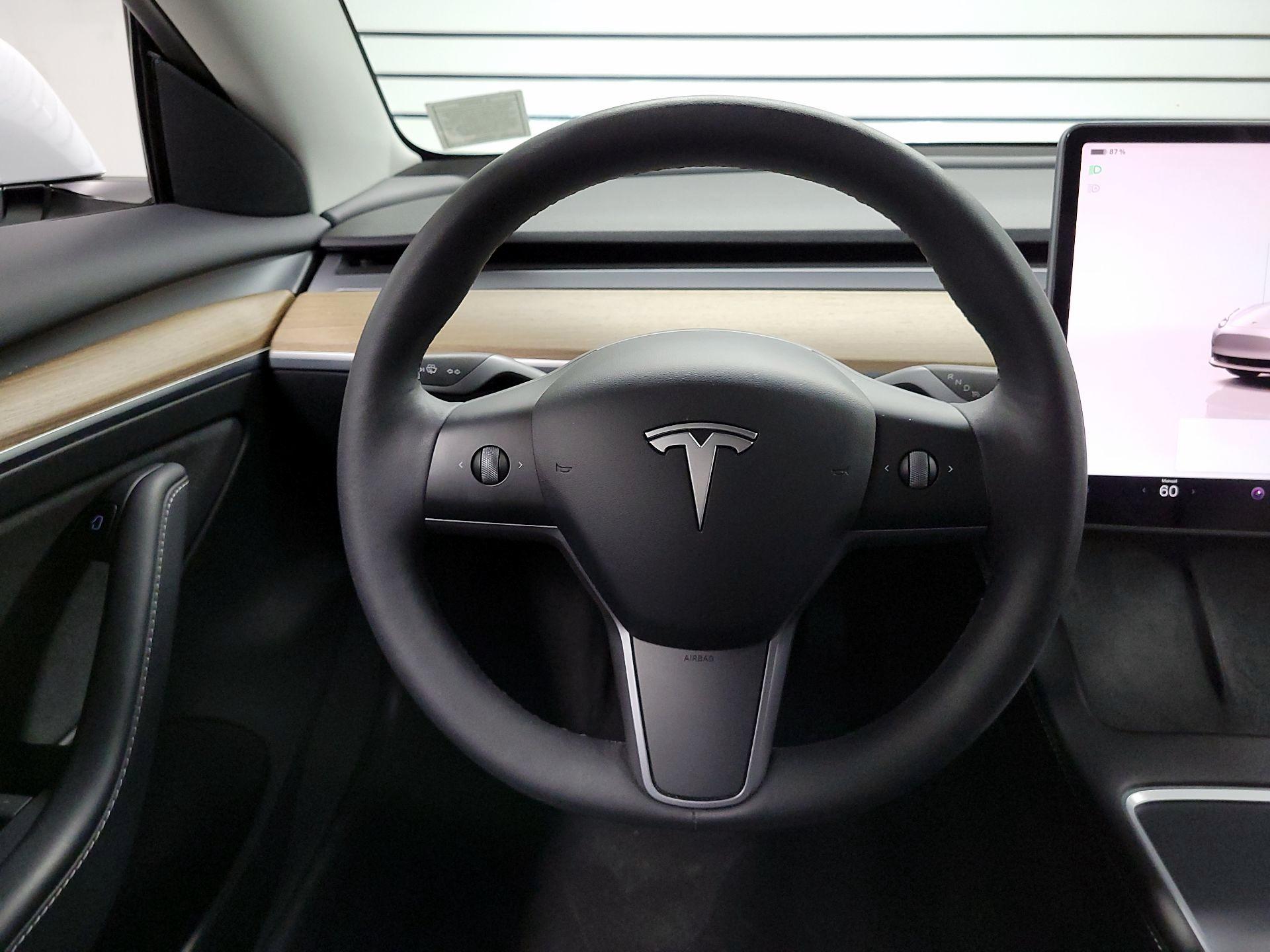 Thumbnail: 2022 Tesla Model 3 - 10