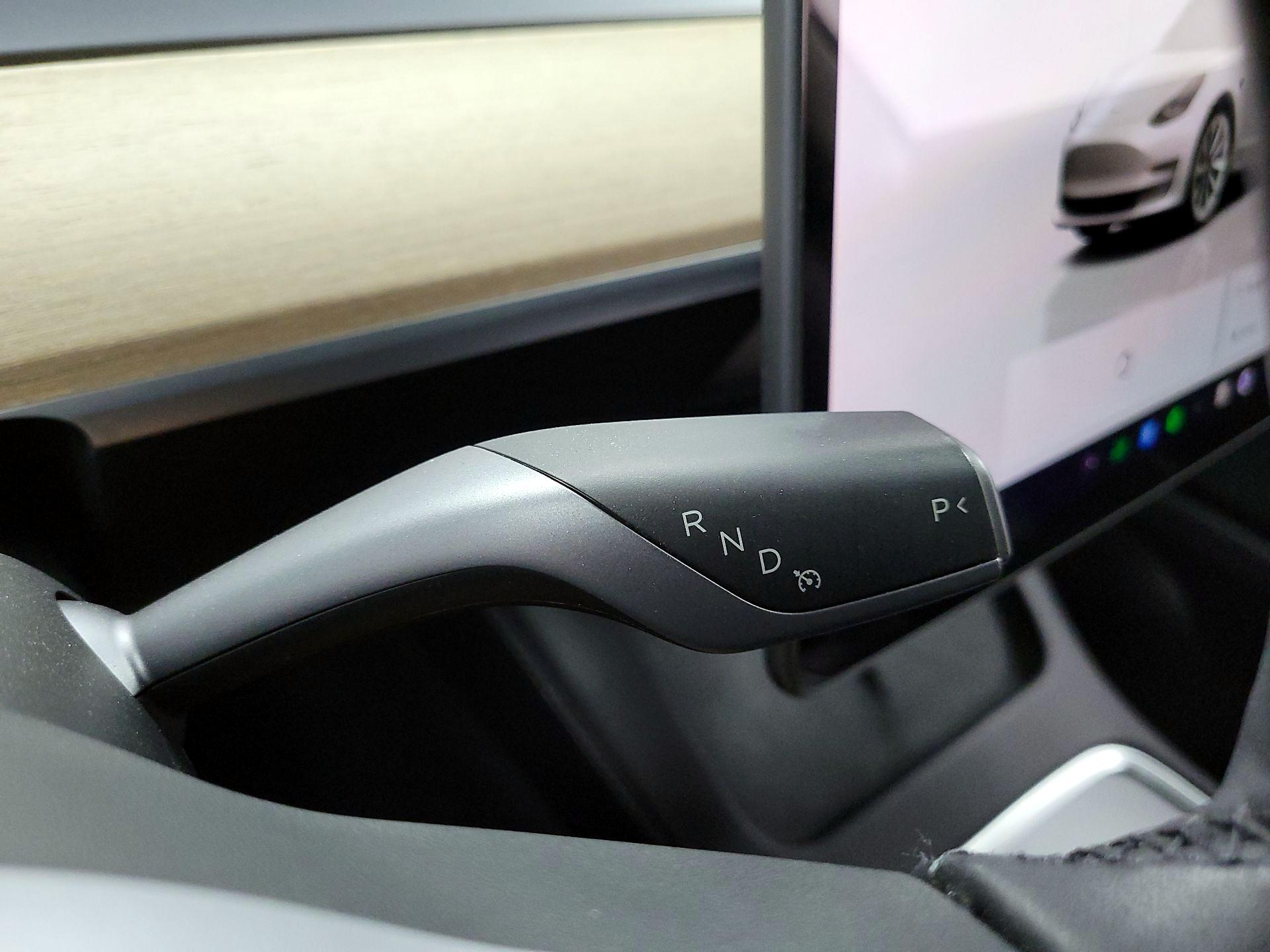 Thumbnail: 2022 Tesla Model 3 - 17