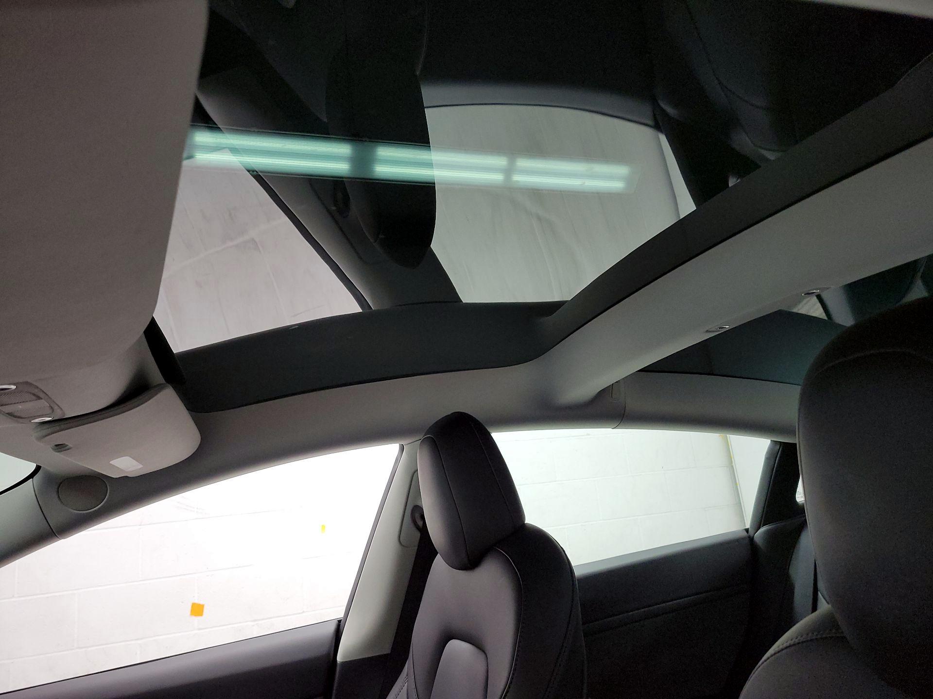 Thumbnail: 2022 Tesla Model 3 - 18