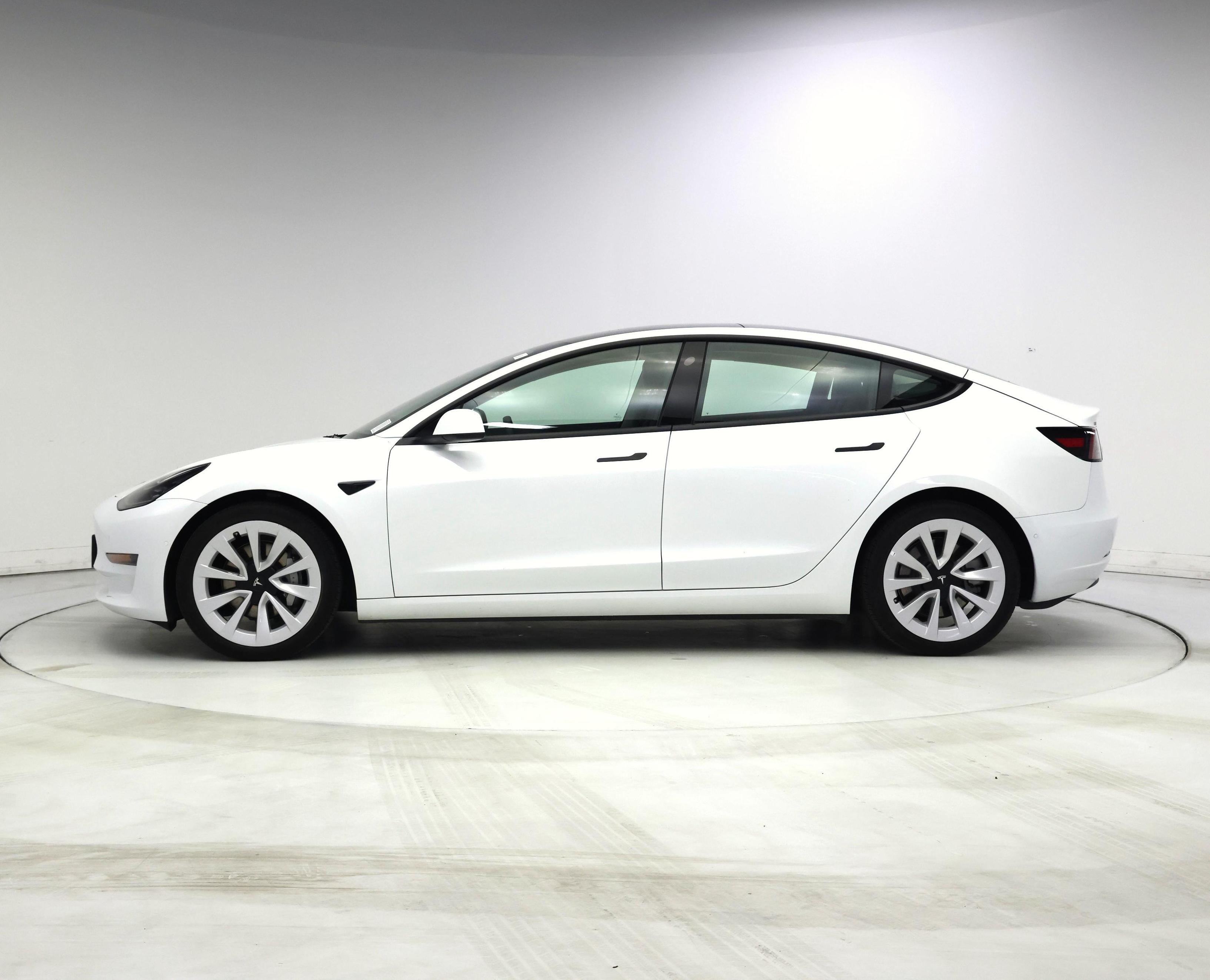 Thumbnail: 2022 Tesla Model 3 - 3
