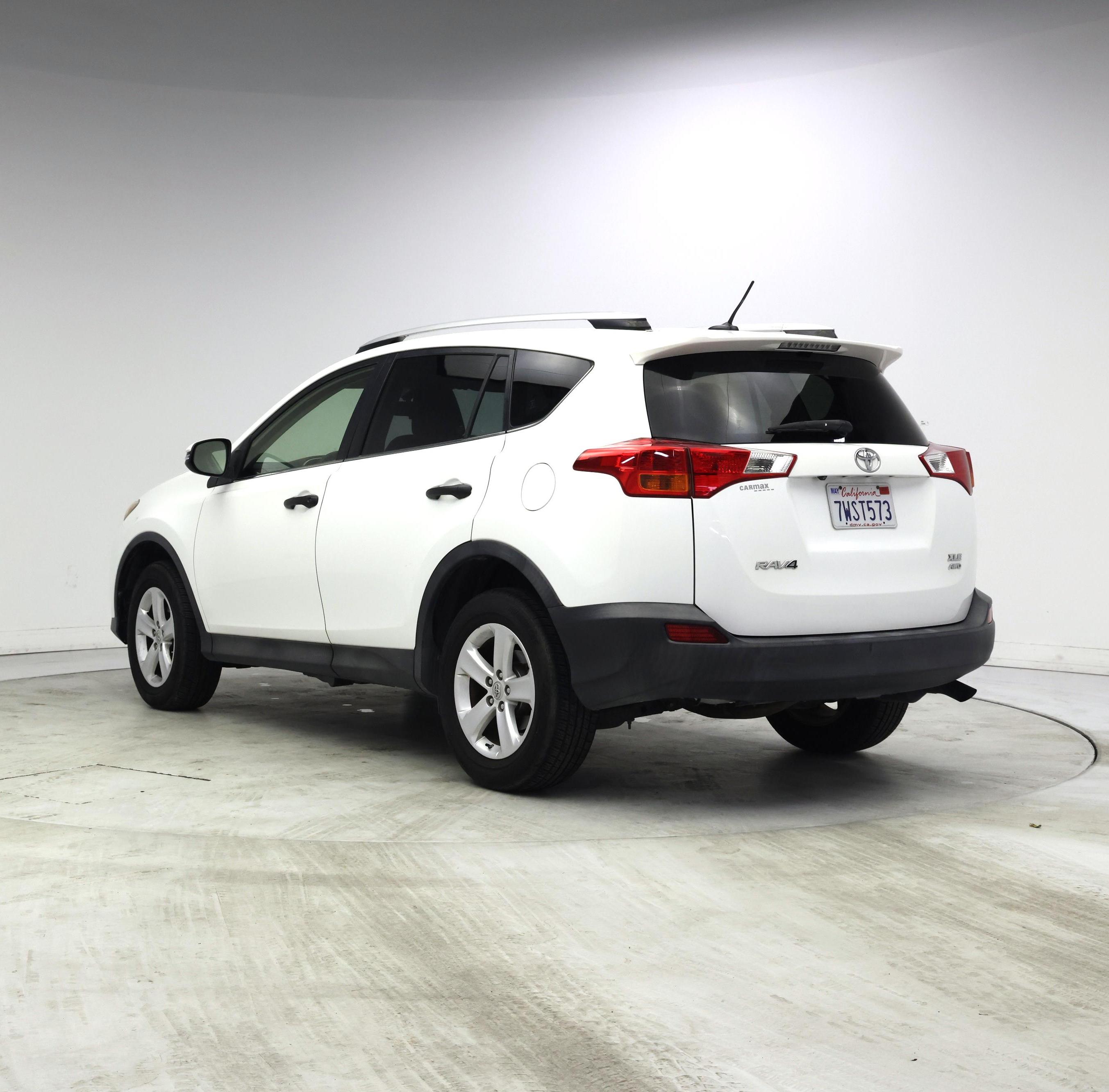 Thumbnail: 2014 Toyota RAV4 - 2
