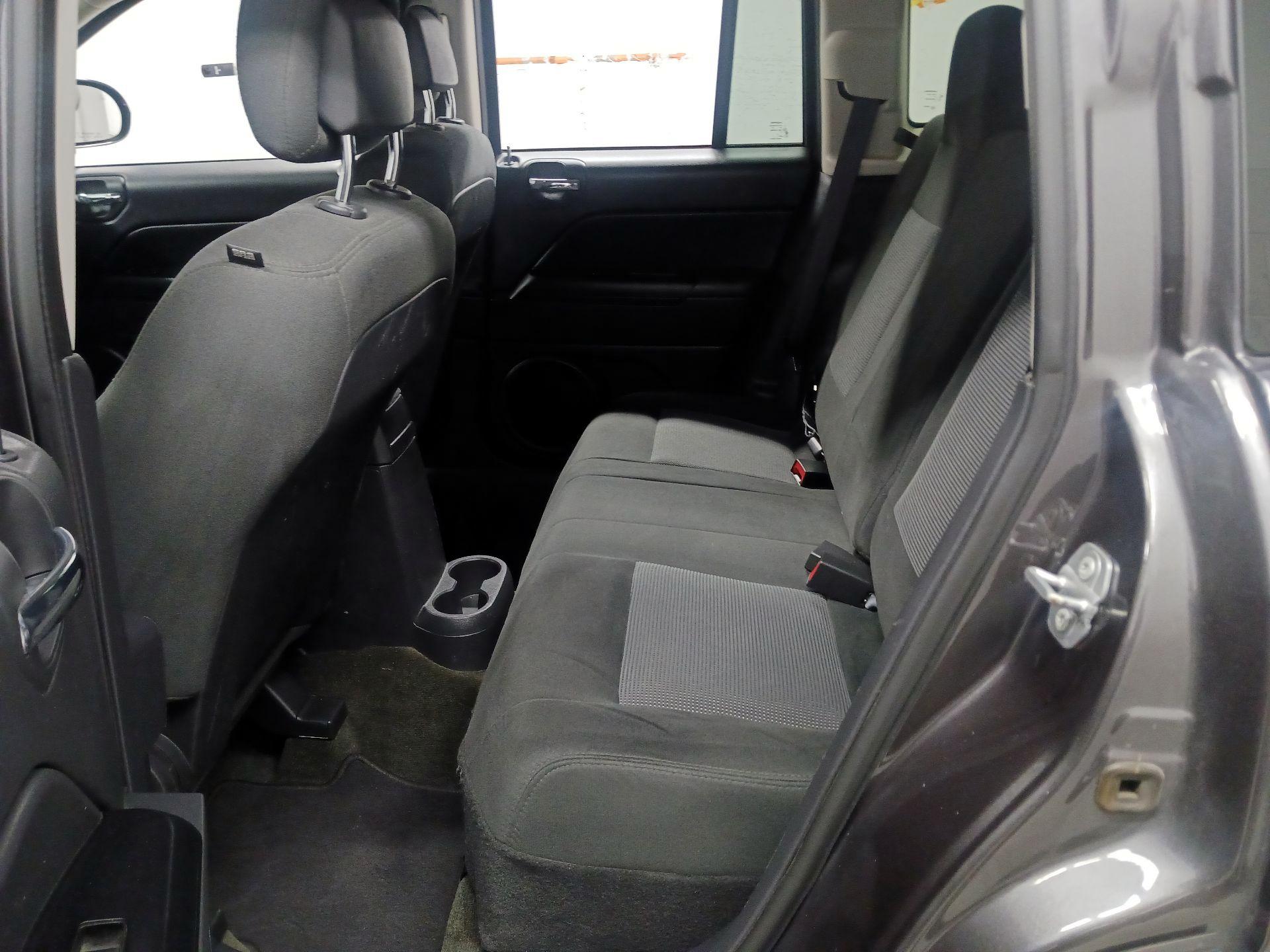 Thumbnail: 2016 Jeep Compass - 15