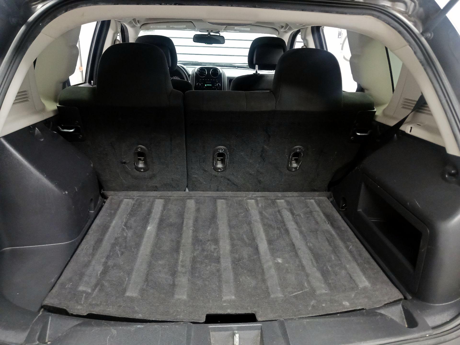 Thumbnail: 2016 Jeep Compass - 16