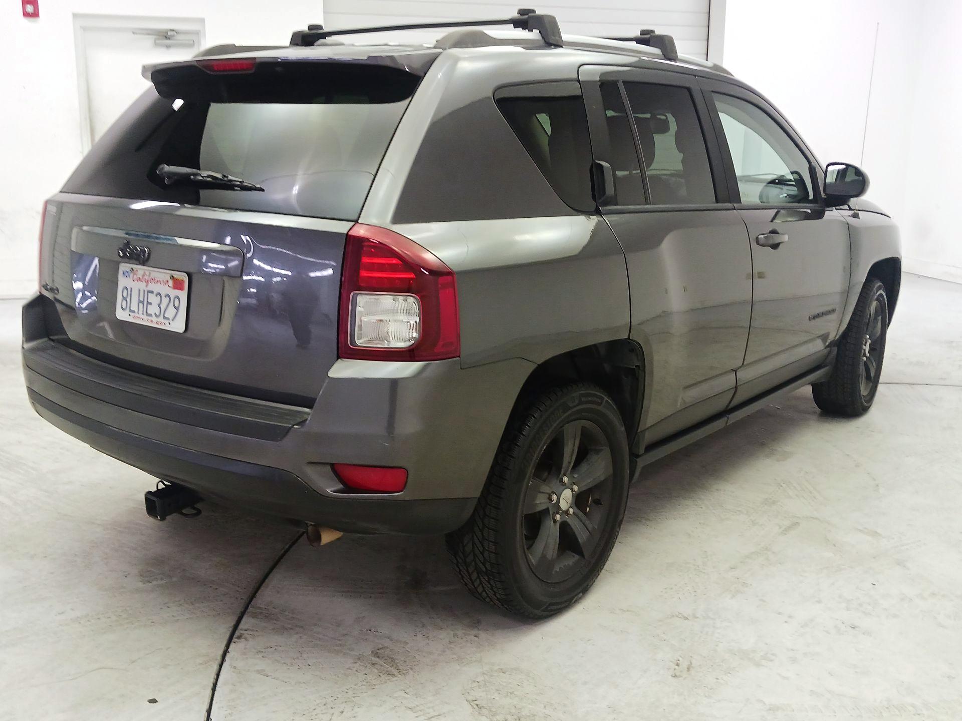 Thumbnail: 2016 Jeep Compass - 5