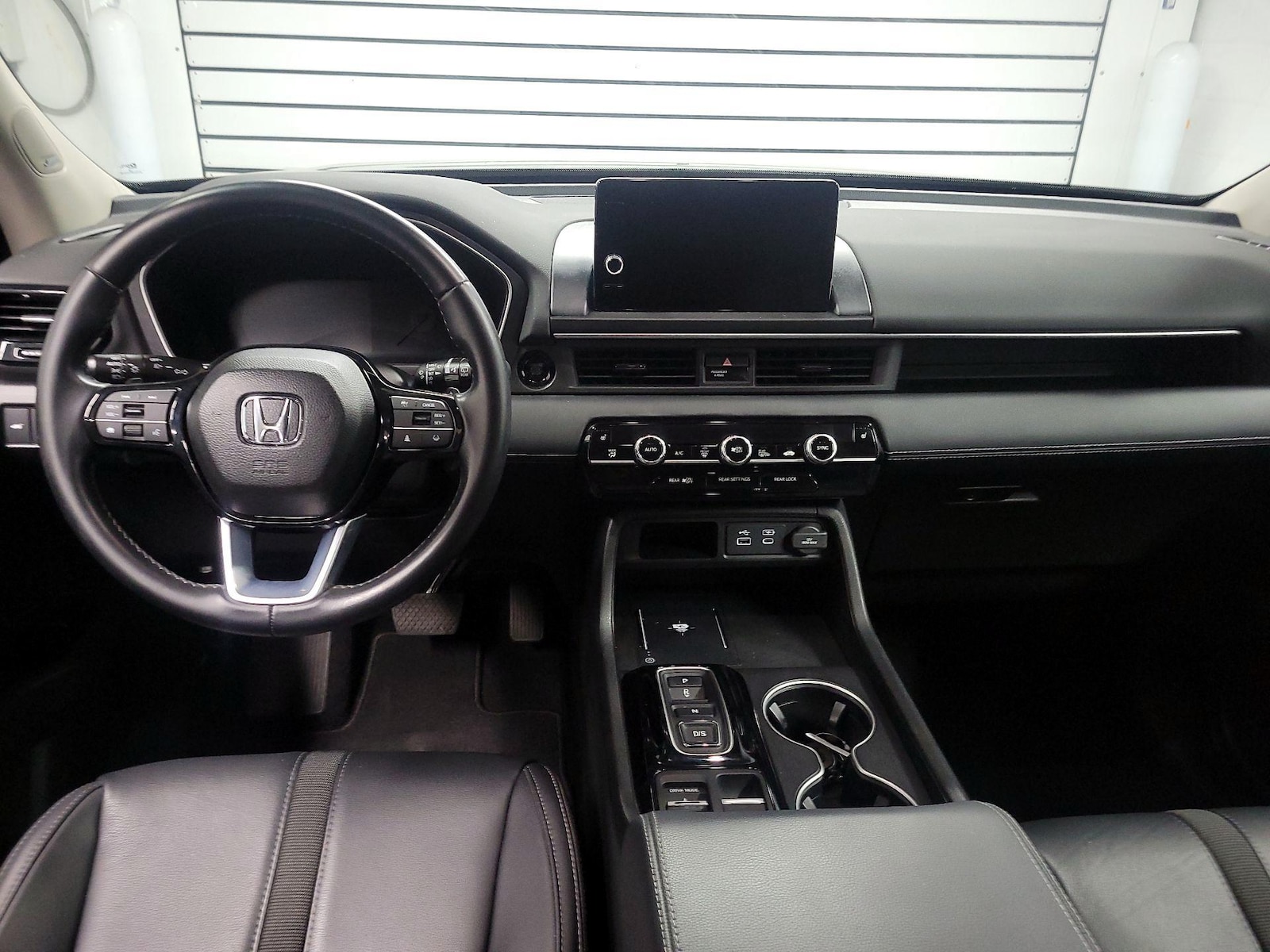 2024 Honda Pilot Touring - Photo 10