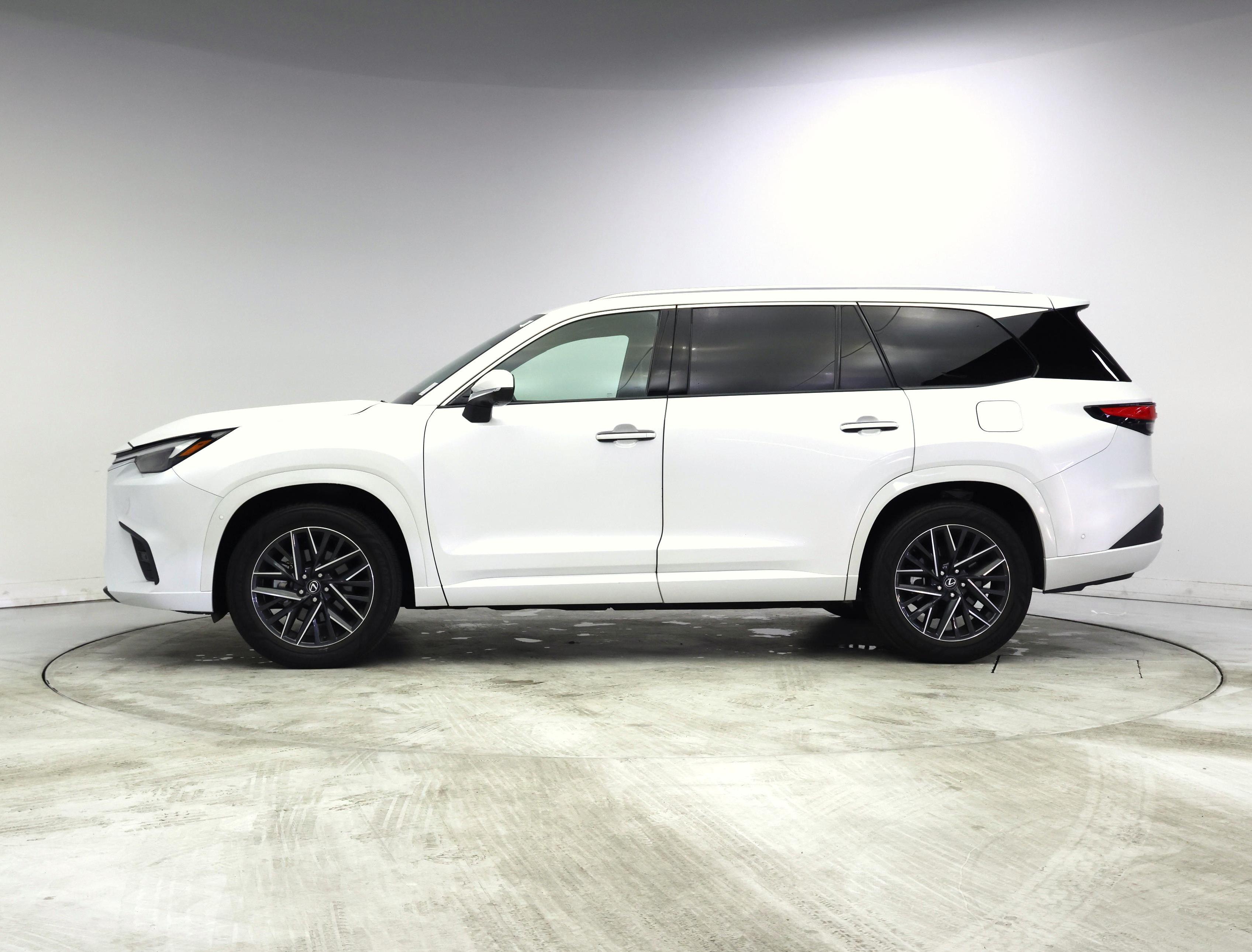 Thumbnail: 2024 Lexus TX - 3