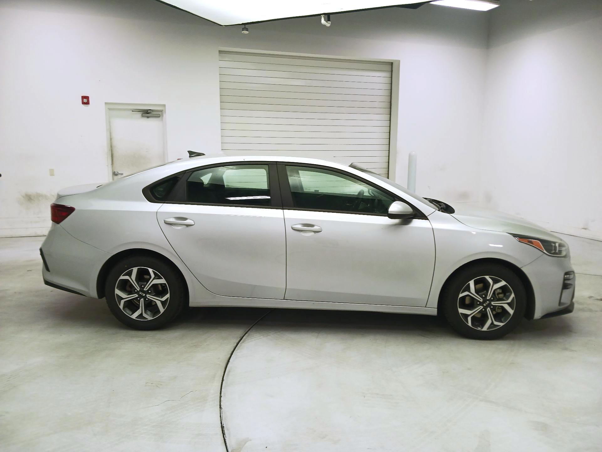 Thumbnail: 2021 Kia Forte - 4