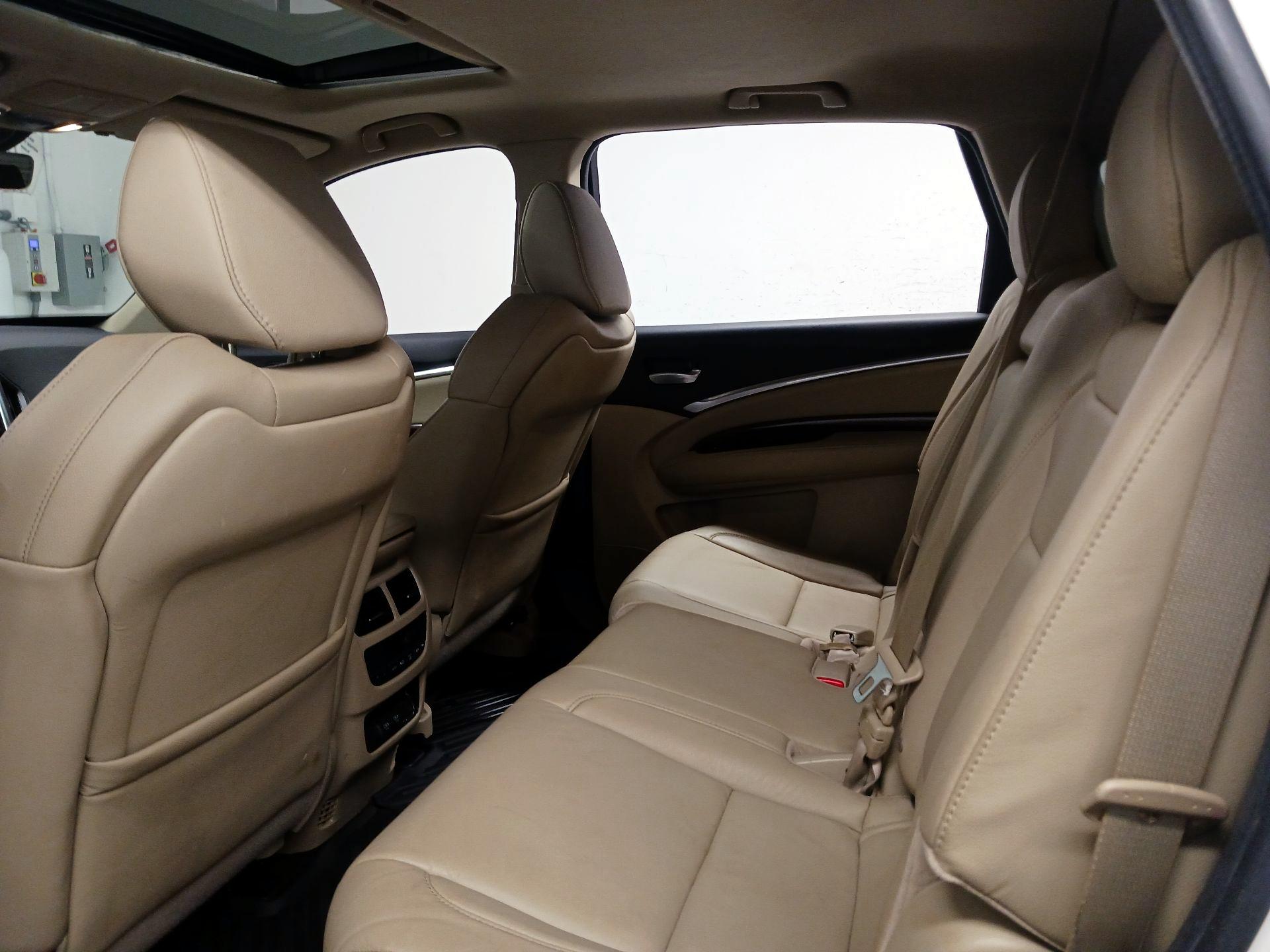 Thumbnail: 2019 Acura MDX - 19