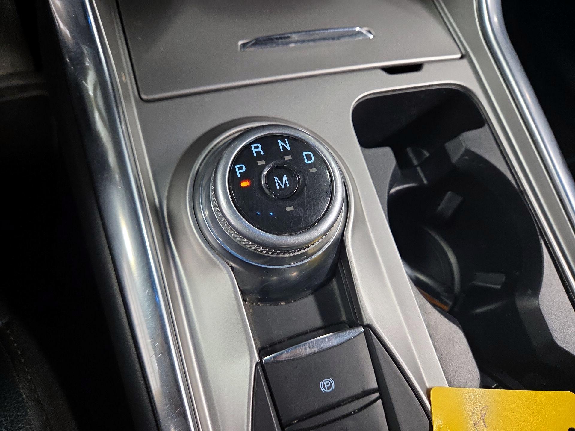 Thumbnail: 2020 Ford Explorer - 15
