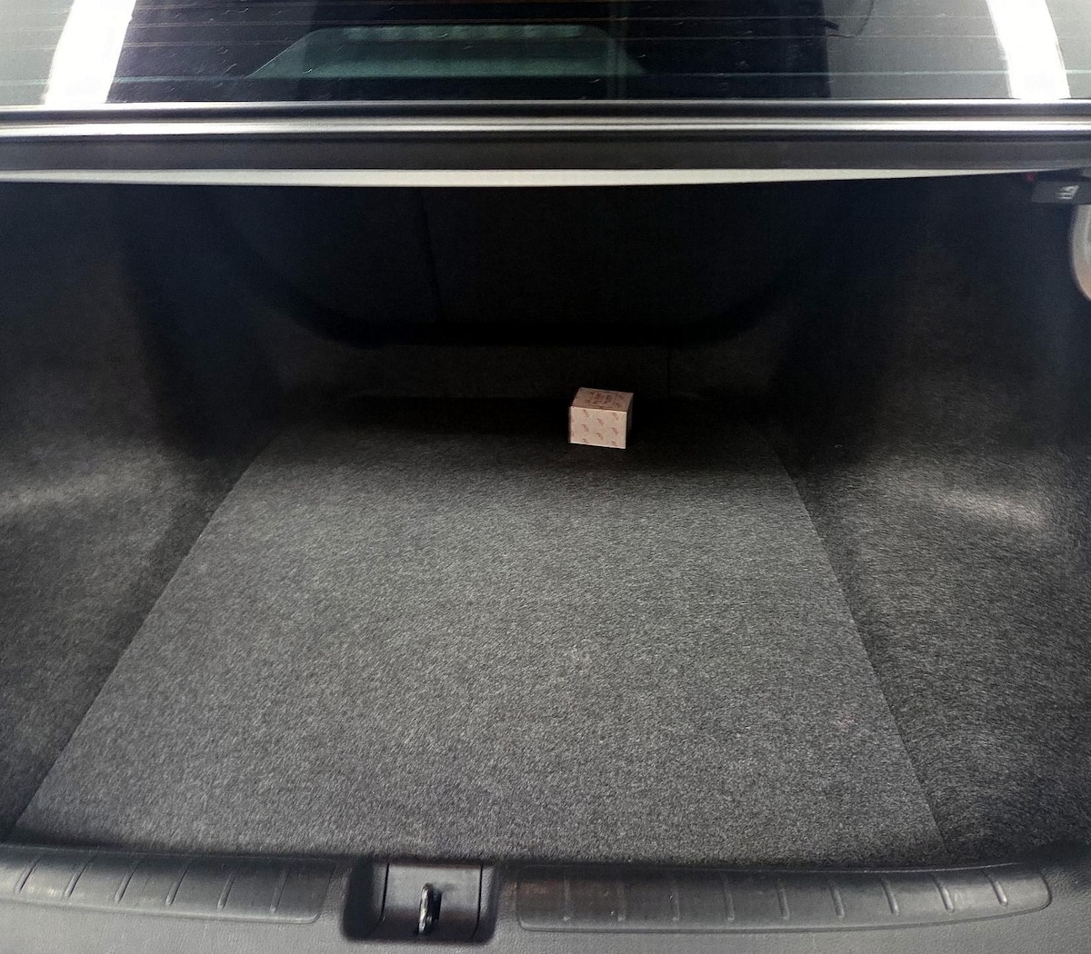 Trunk/Cargo (Seats Up)