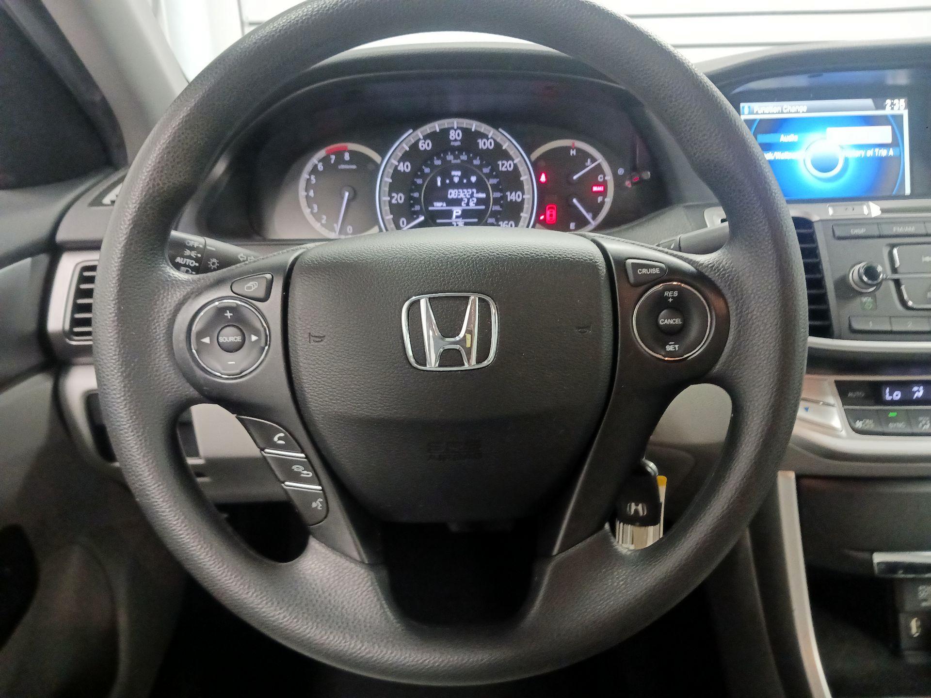 Thumbnail: 2015 Honda Accord - 10