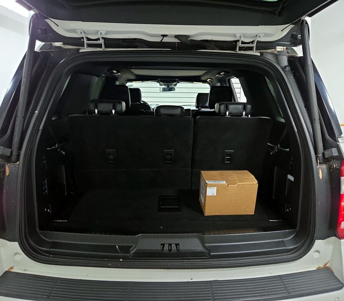 Trunk/Cargo (Seats Up)
