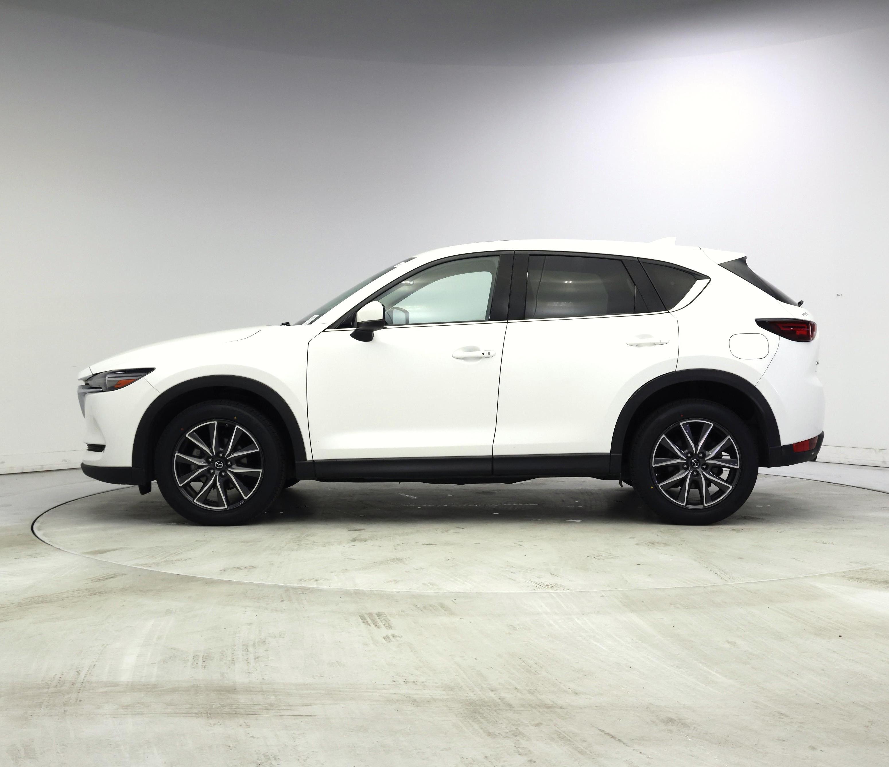 Thumbnail: 2017 Mazda CX-5 - 3