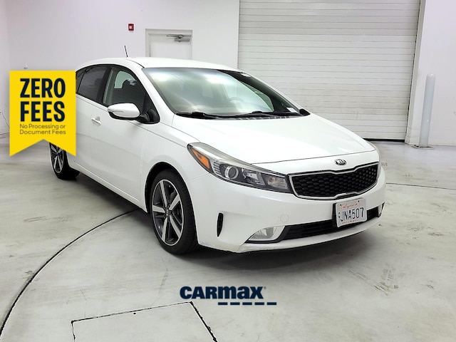 White 2017 Kia Forte5 EX Hatchback Front-Wheel Drive Automatic