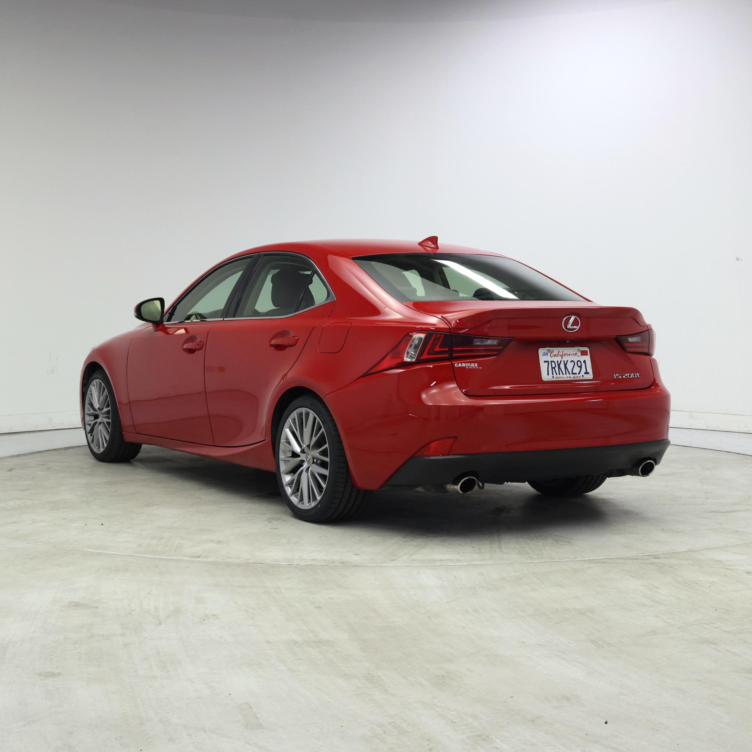 Thumbnail: 2016 Lexus IS - 2