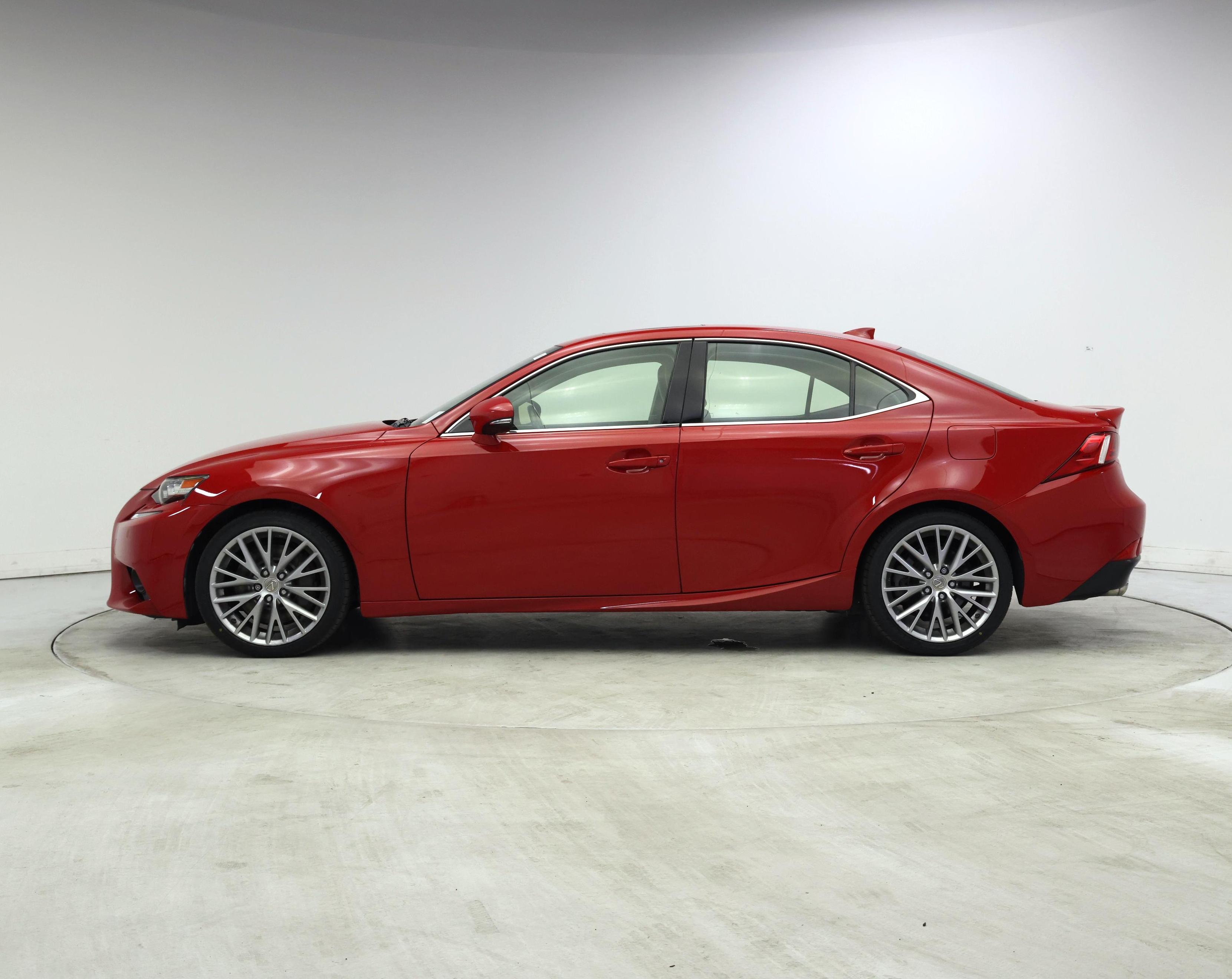 Thumbnail: 2016 Lexus IS - 3