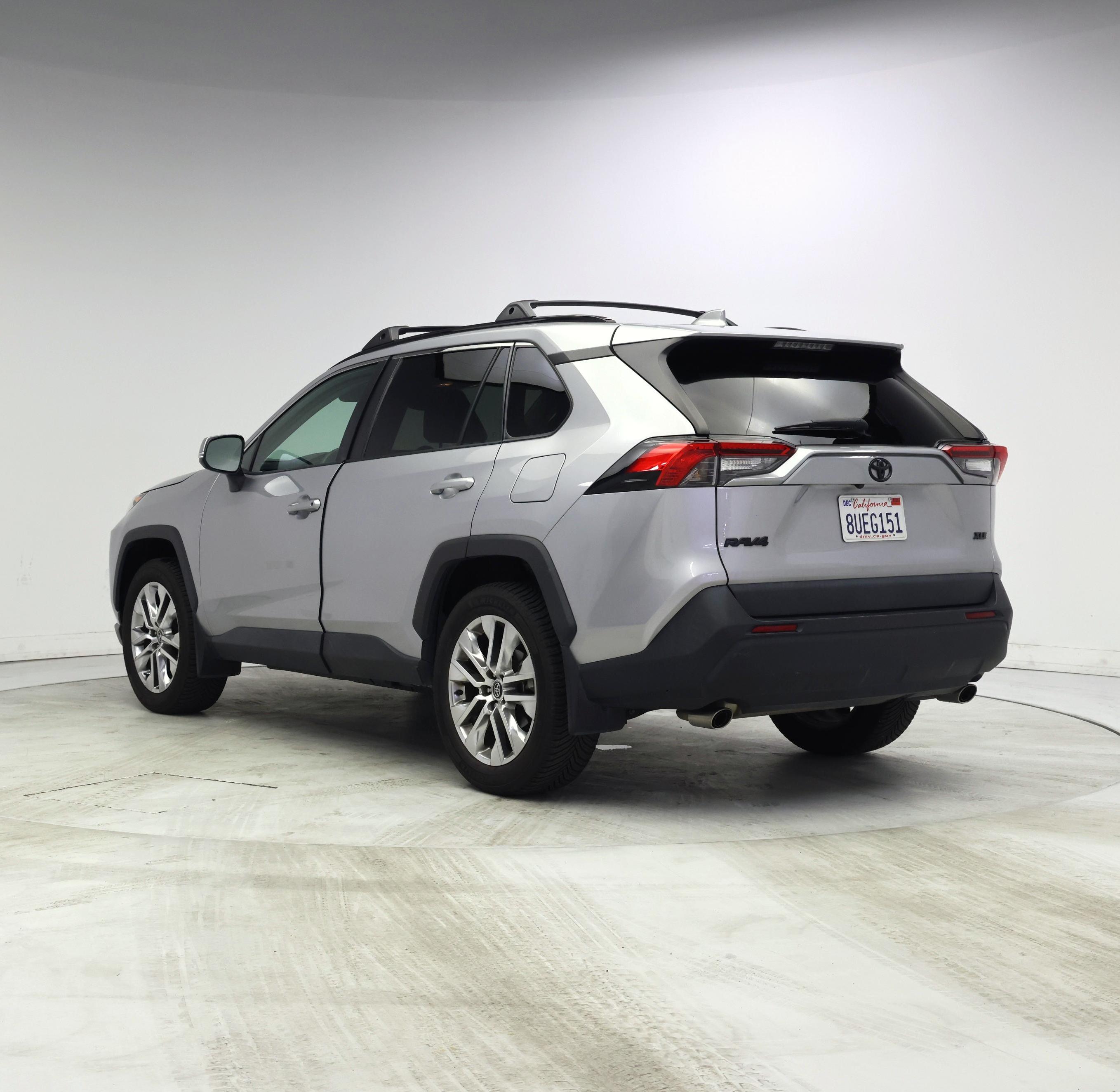 Thumbnail: 2021 Toyota RAV4 - 2