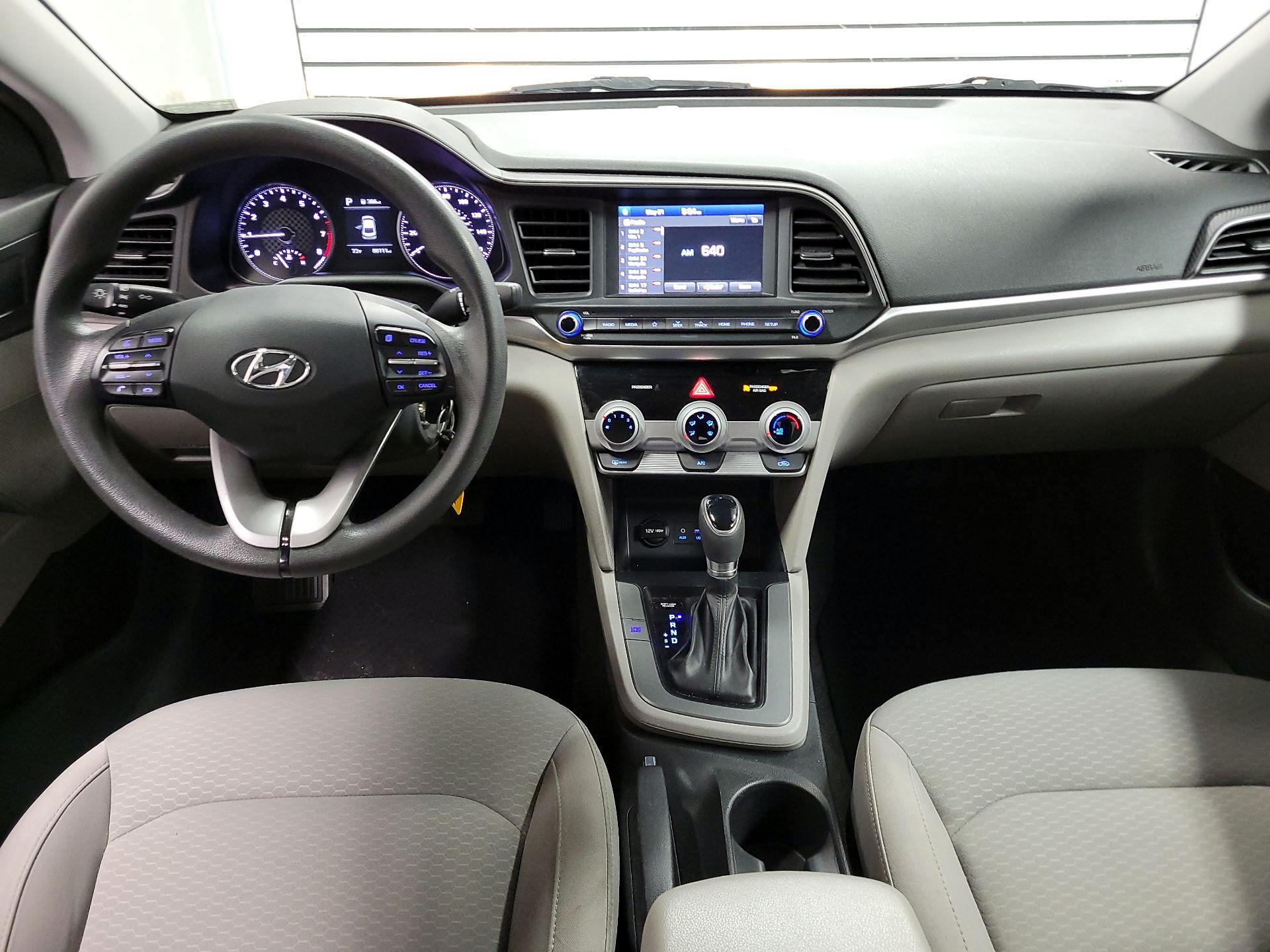 Thumbnail: 2019 Hyundai Elantra - 9