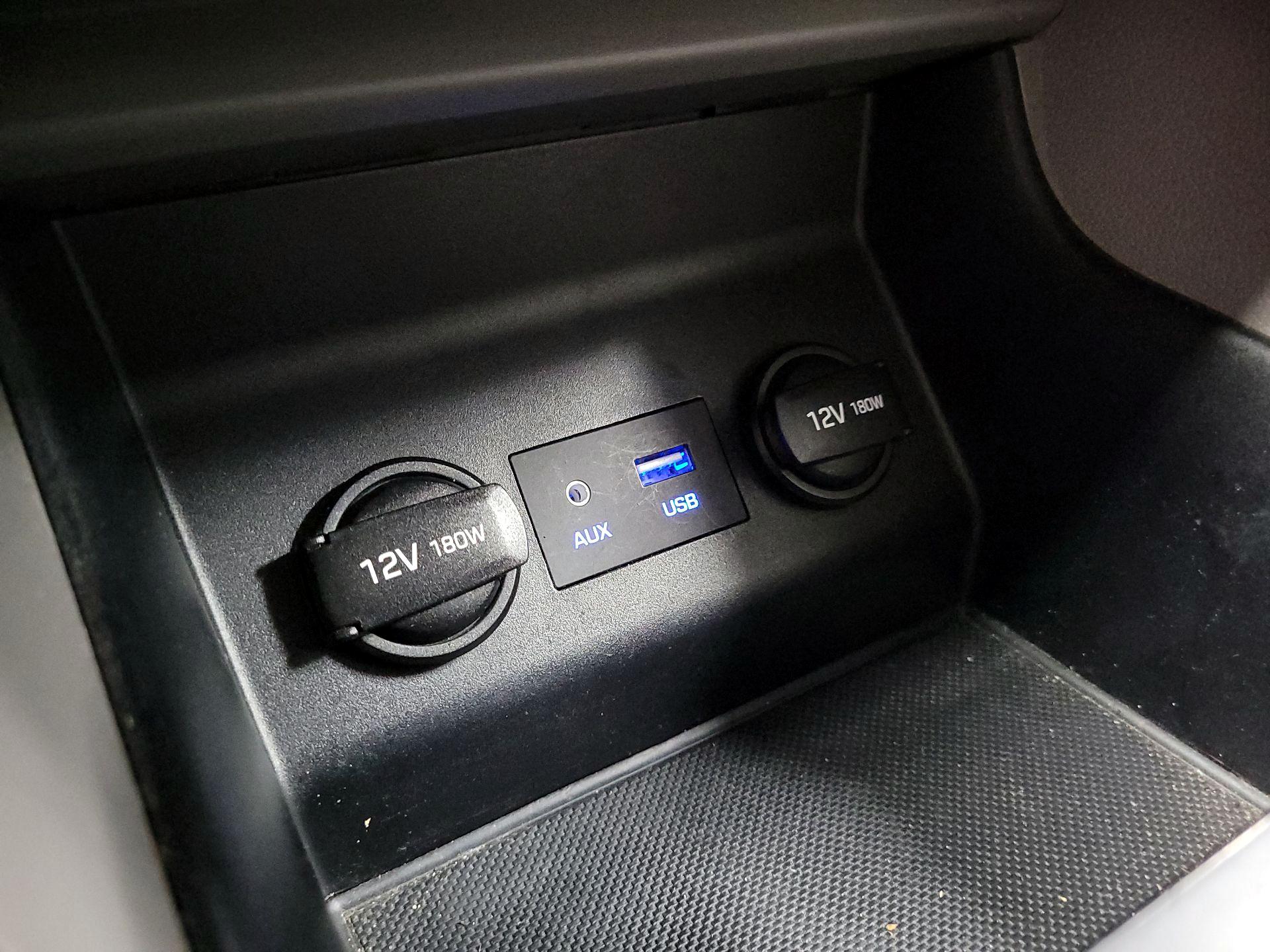 Thumbnail: 2019 Hyundai Elantra - 18