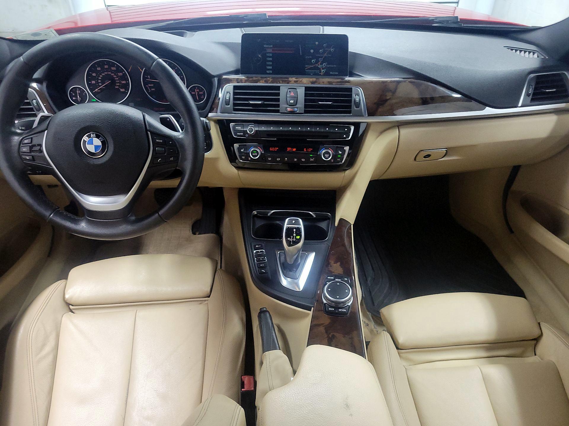 Thumbnail: 2016 BMW 3 Series - 9