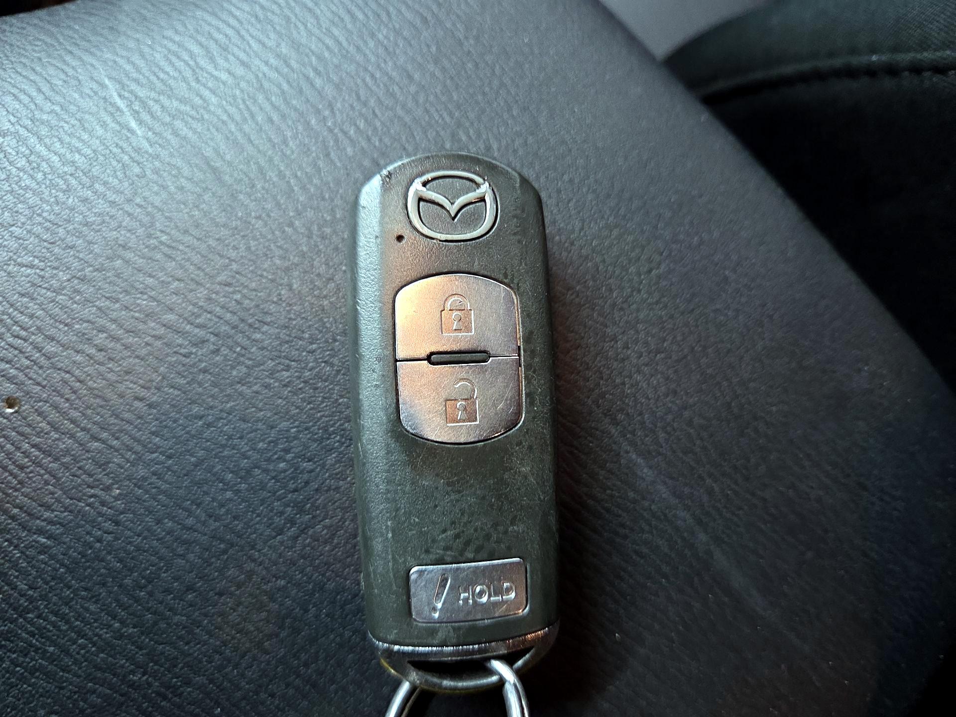 Thumbnail: 2016 Mazda Mazda3 - 16