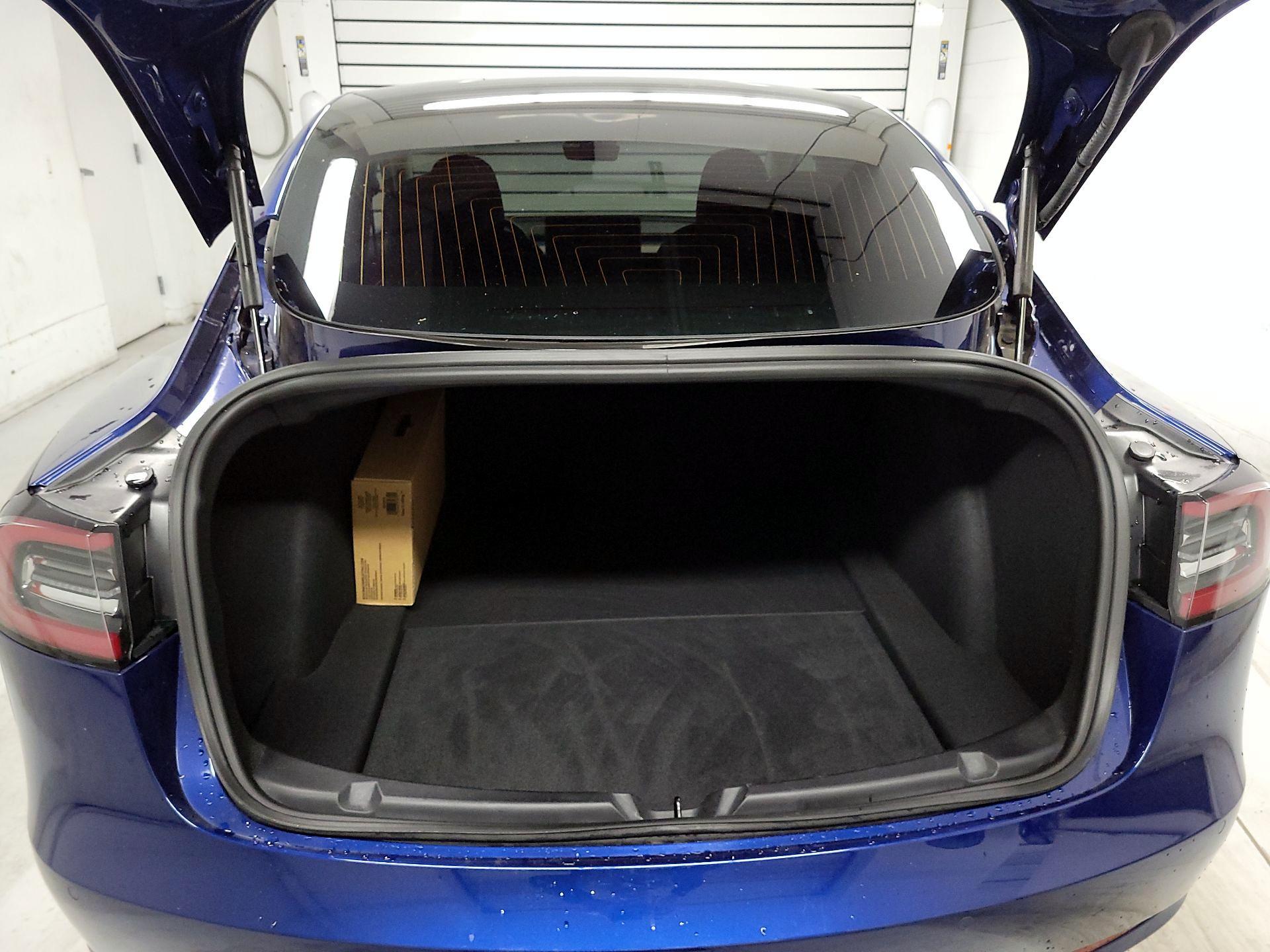 Thumbnail: 2019 Tesla Model 3 - 20