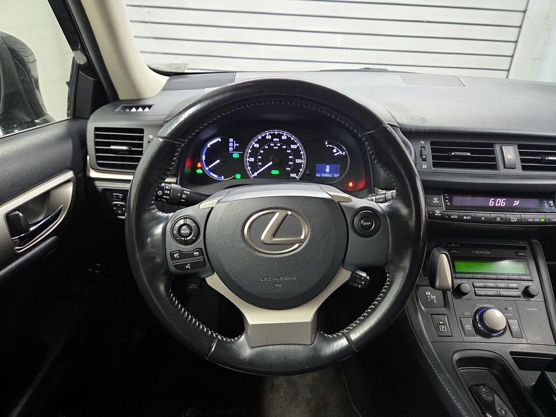 Thumbnail: 2017 Lexus CT - 10