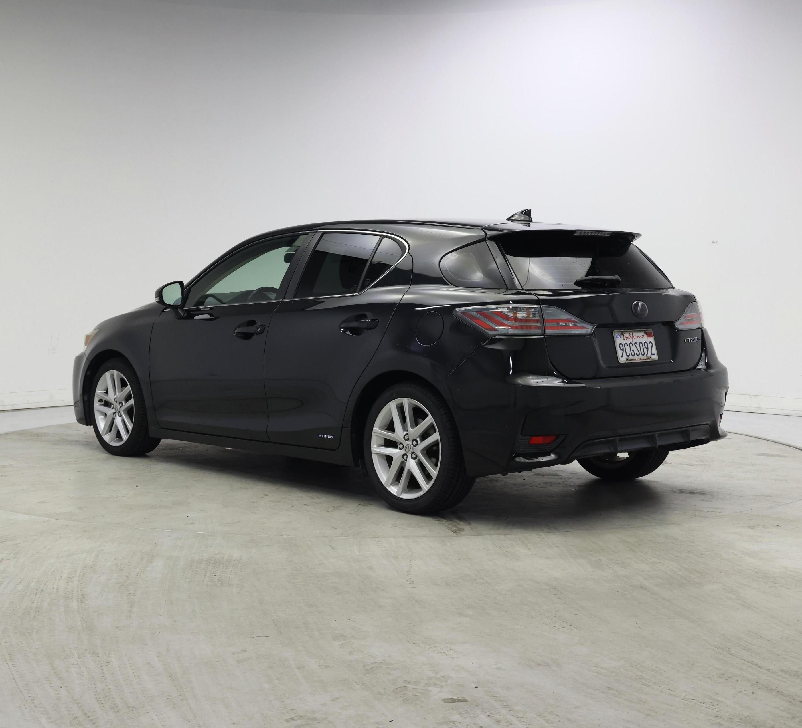 Thumbnail: 2017 Lexus CT - 2