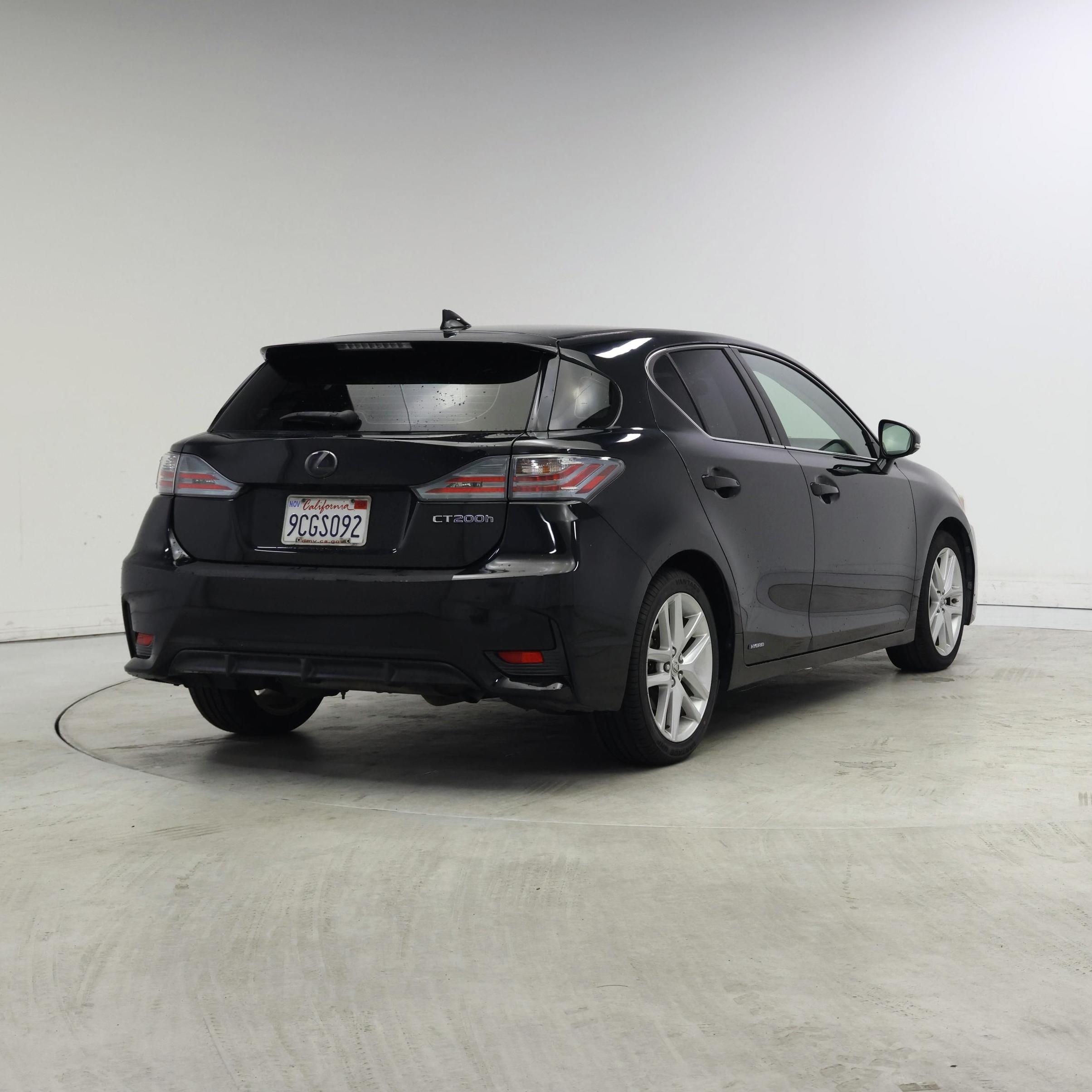 Thumbnail: 2017 Lexus CT - 8